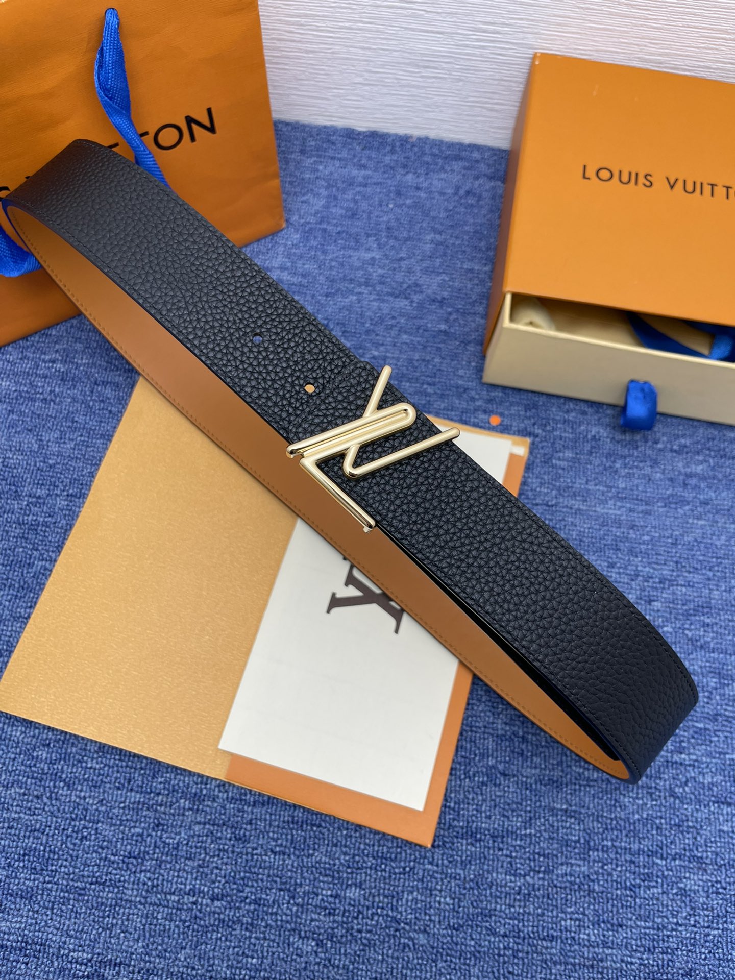 LV.路易威登全套包装原版品质代工厂货品40mm宽度正品一体铸造五金钢扣原厂皮料双面原厂定制面料区别市场