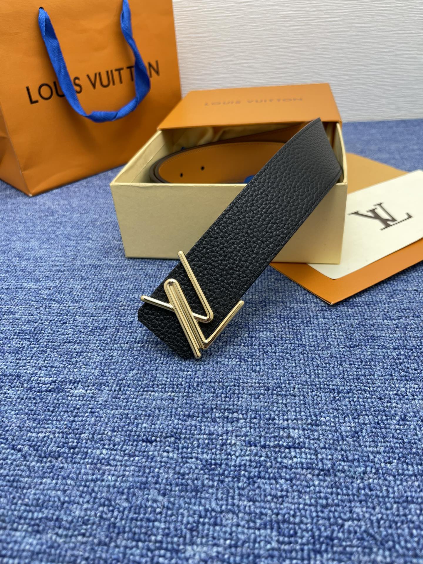 LV.路易威登全套包装原版品质代工厂货品40mm宽度正品一体铸造五金钢扣原厂皮料双面原厂定制面料区别市场