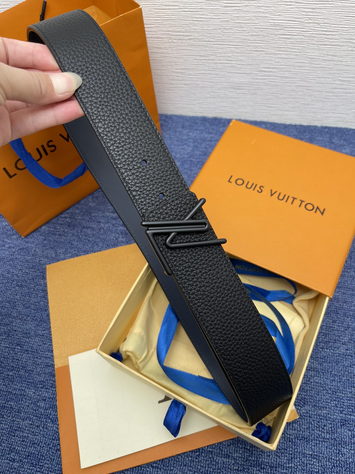 LV.路易威登全套包装原版品质代工厂货品40mm宽度正品一体铸造五金钢扣原厂皮料双面原厂定制面料区别市场