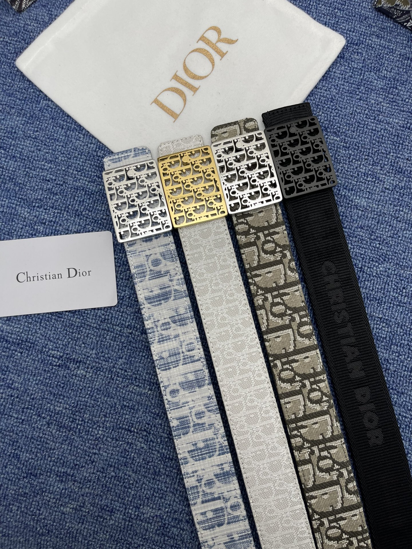 Nuevo colgante de hebilla Dior de 3.5cm de alta calidad