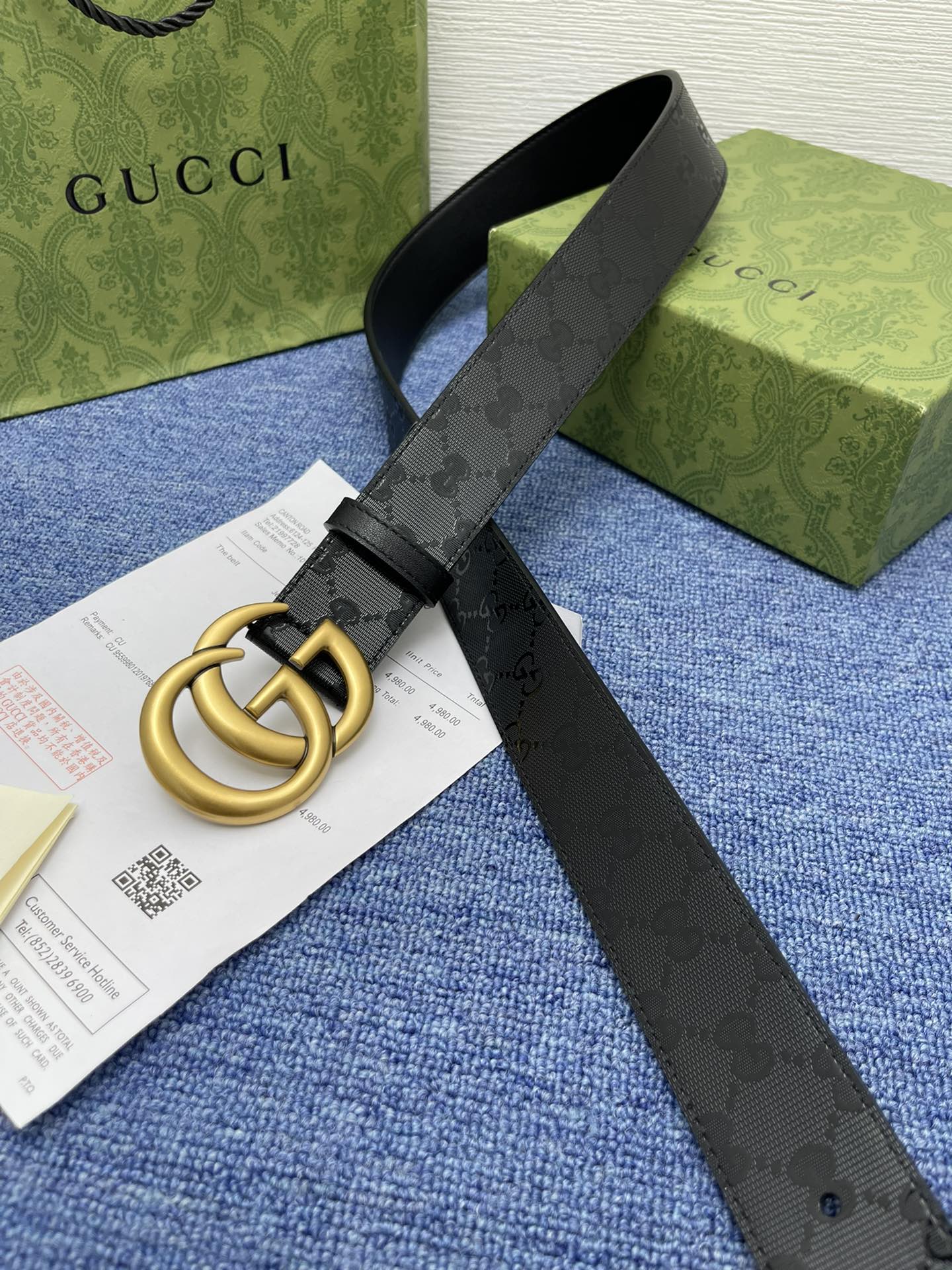 品牌古驰Gucci描述采用高级GucciSignature真皮精制而成触感厚实饰以双G商标带扣腰带为意大