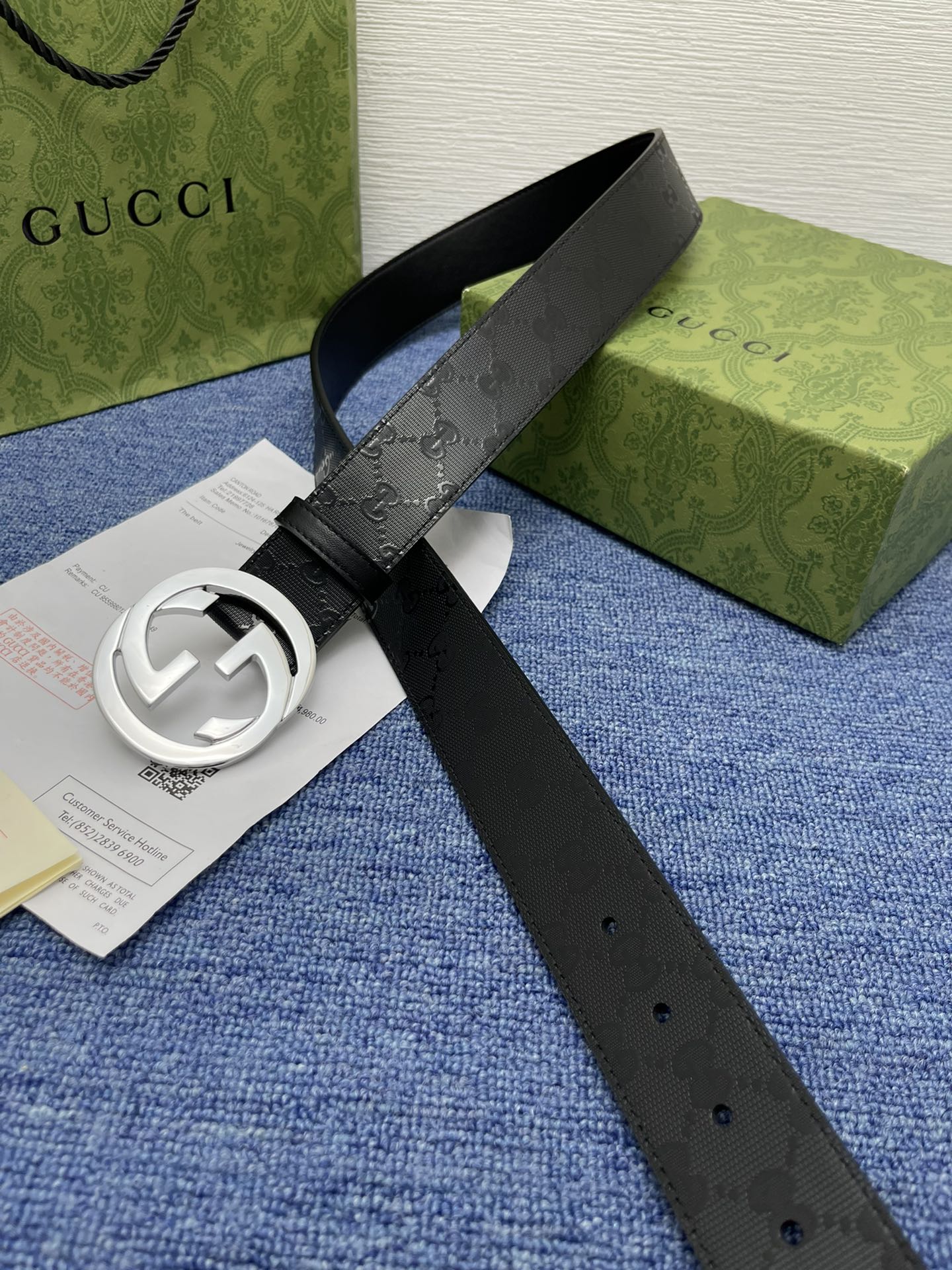 品牌古驰Gucci描述采用高级GucciSignature真皮精制而成触感厚实饰以双G商标带扣腰带为意大