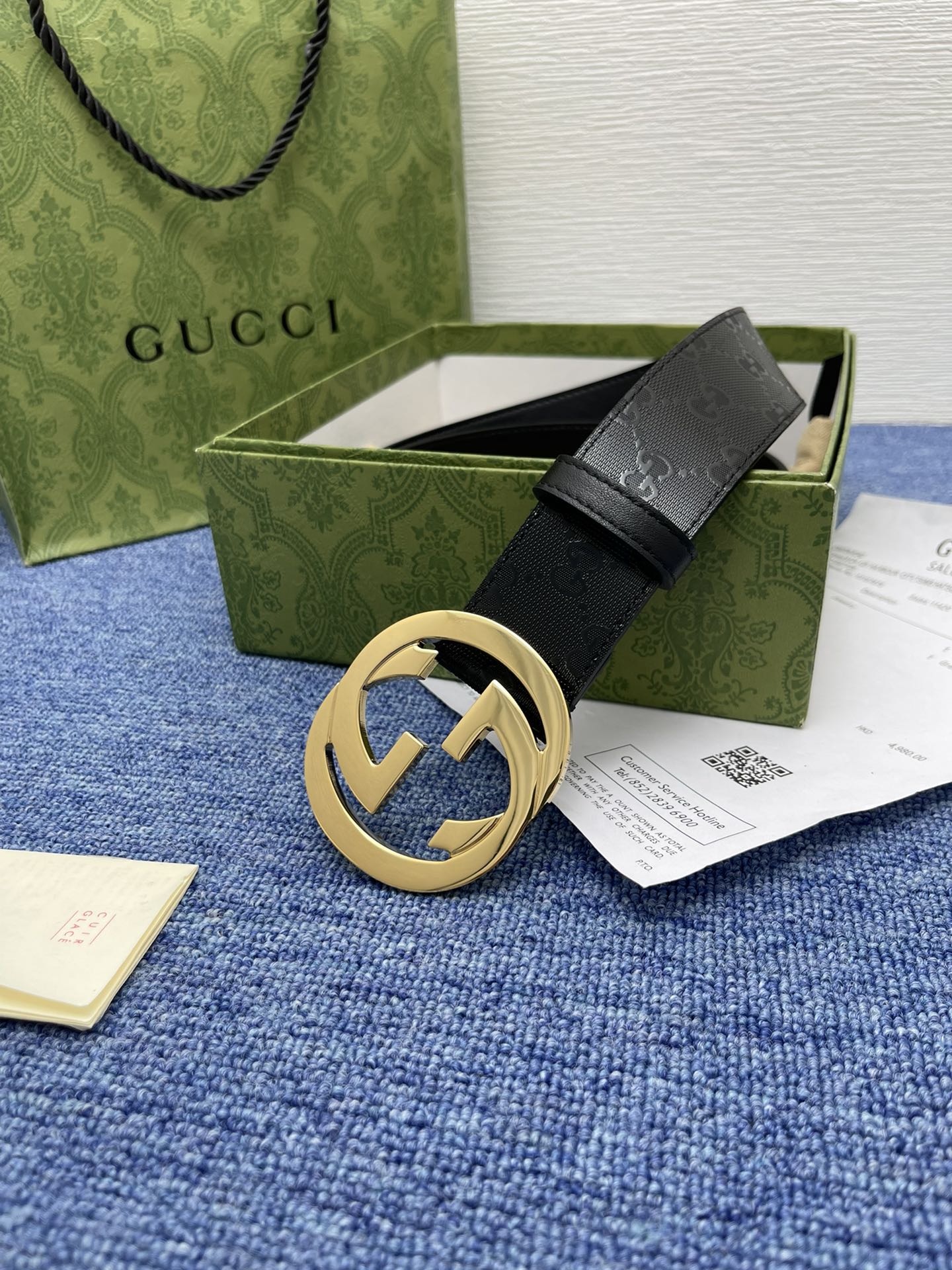 品牌古驰Gucci描述采用高级GucciSignature真皮精制而成触感厚实饰以双G商标带扣腰带为意大