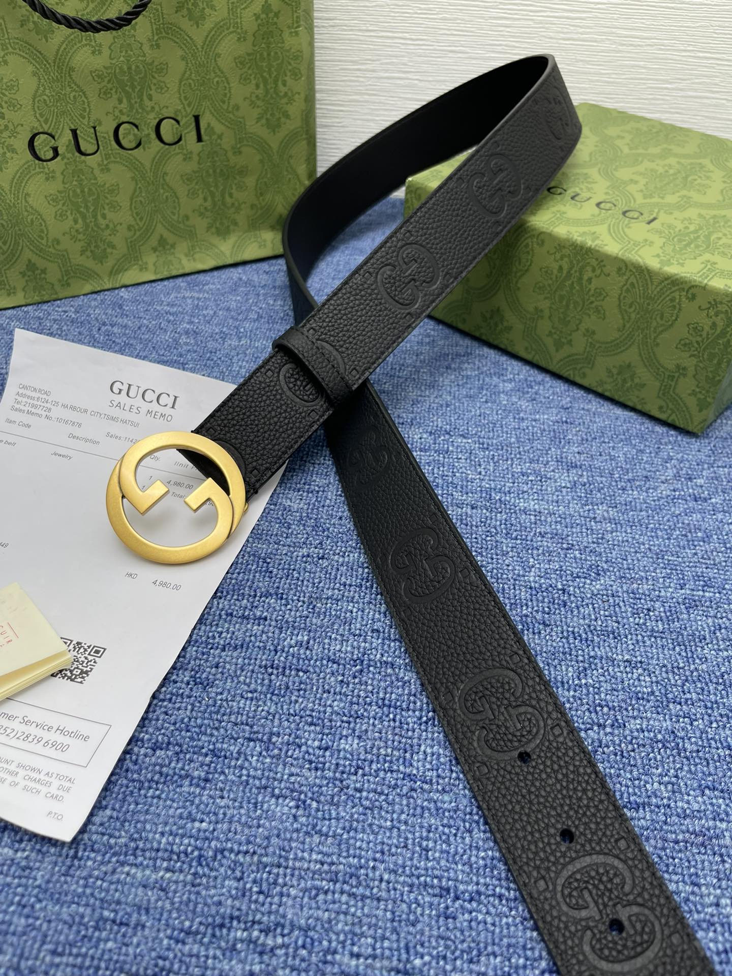 品牌古驰Gucci描述采用高级GucciSignature真皮精制而成触感厚实饰以双G商标带扣腰带为意大