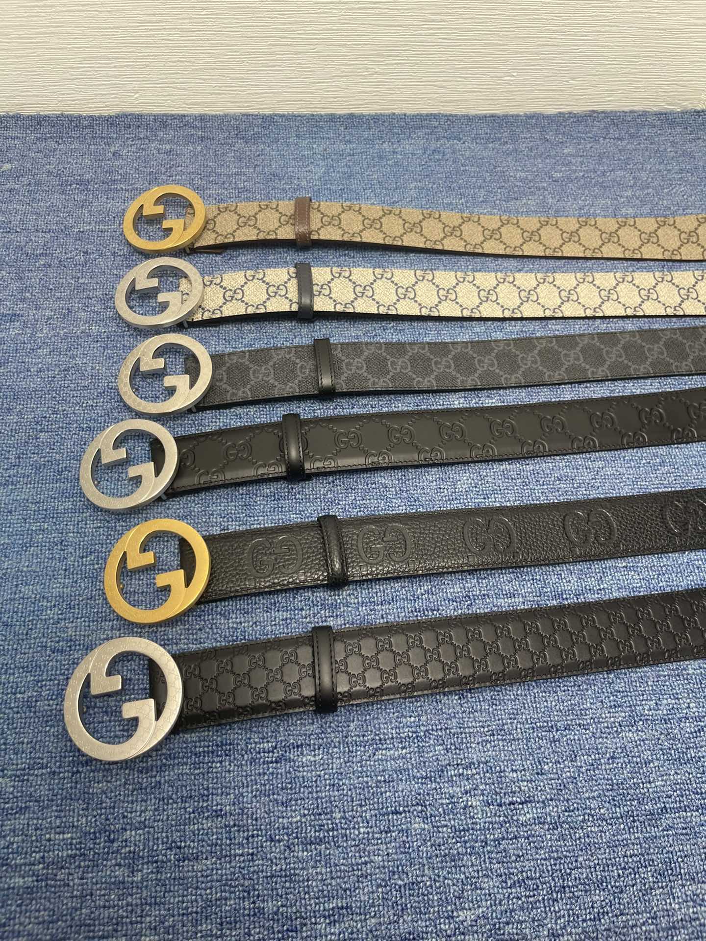 品牌古驰Gucci描述采用高级GucciSignature真皮精制而成触感厚实饰以双G商标带扣腰带为意大
