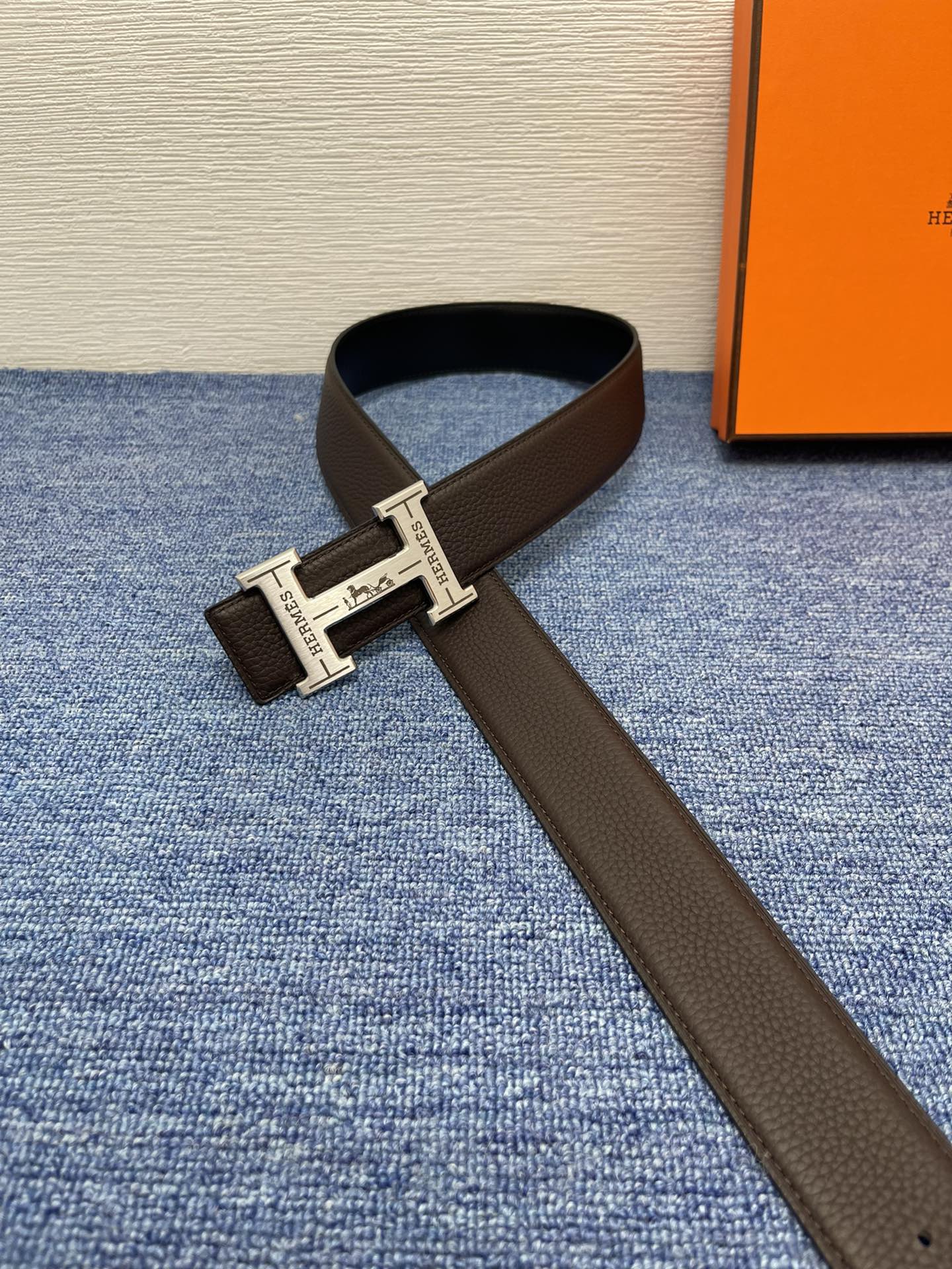 爱马仕Hermes原单爱马仕宽3.8cm进口原版皮带身双面可两面用精品电镀五金！