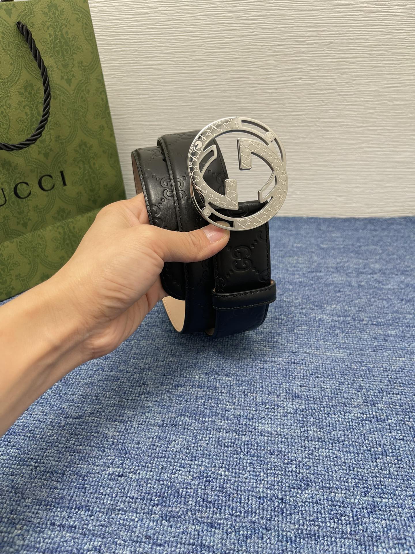   Gucci 经典款进口原厂印花面 搭配原版皮底 精品钢扣 宽4.0 Cm  经典永不过时款 潮流大方