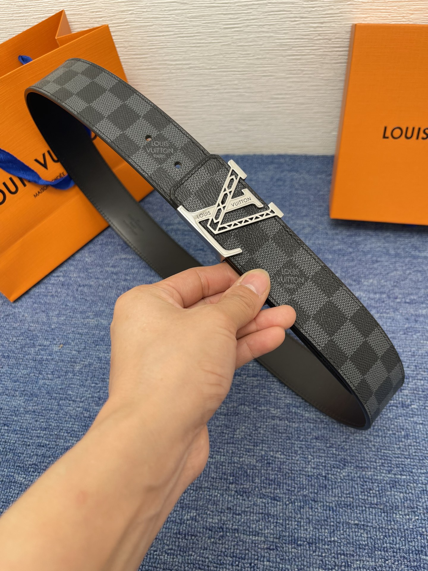 【LOUIS VUITTON】：经典原单品质，荔枝纹压花搭配原版皮底，原单精品挂扣，精工制作，细节看图，