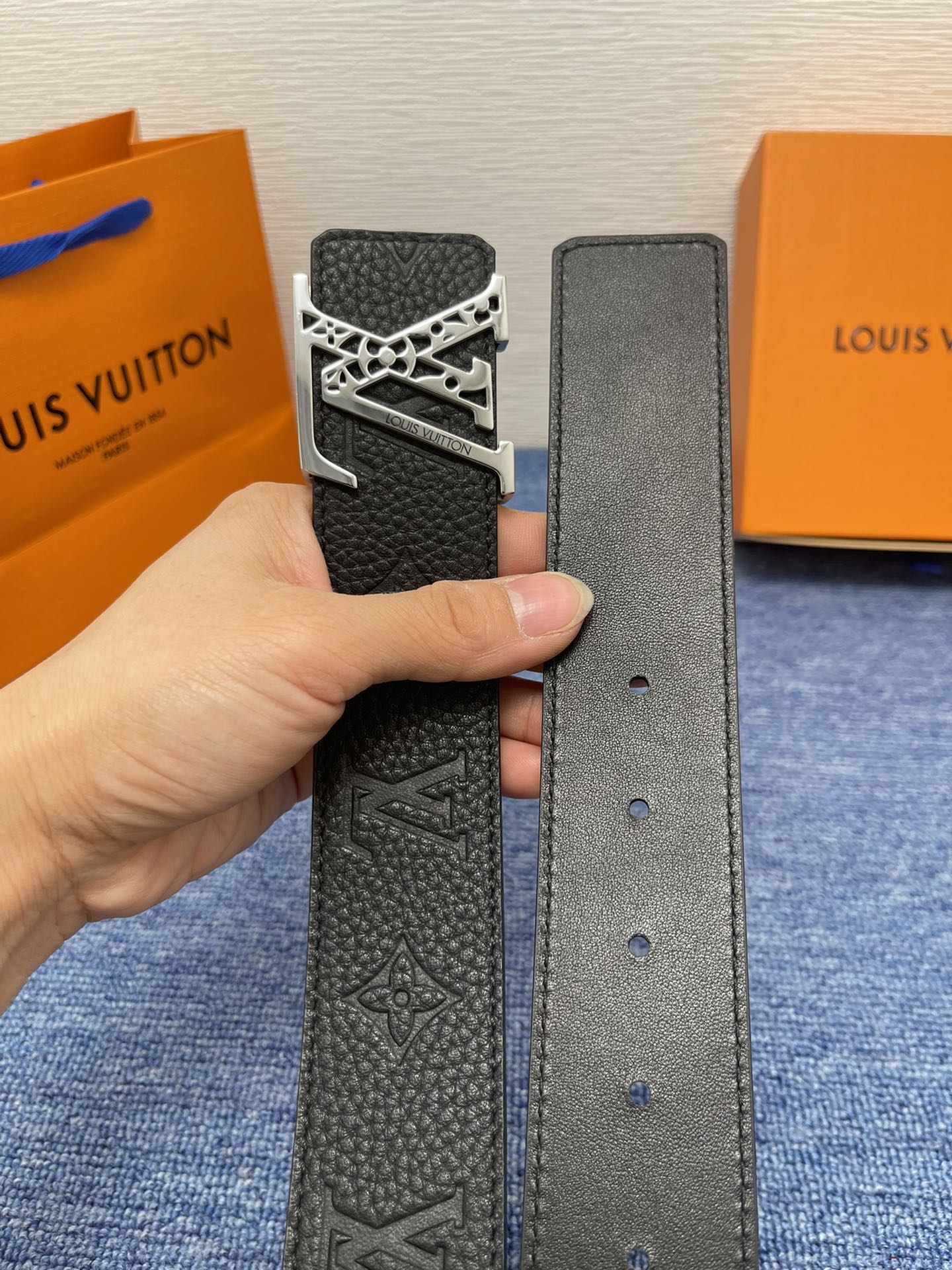 【LOUIS VUITTON】：经典原单品质精品扣，精工制作，细节看图，实物拍摄，高端奢华，宽度4.0c