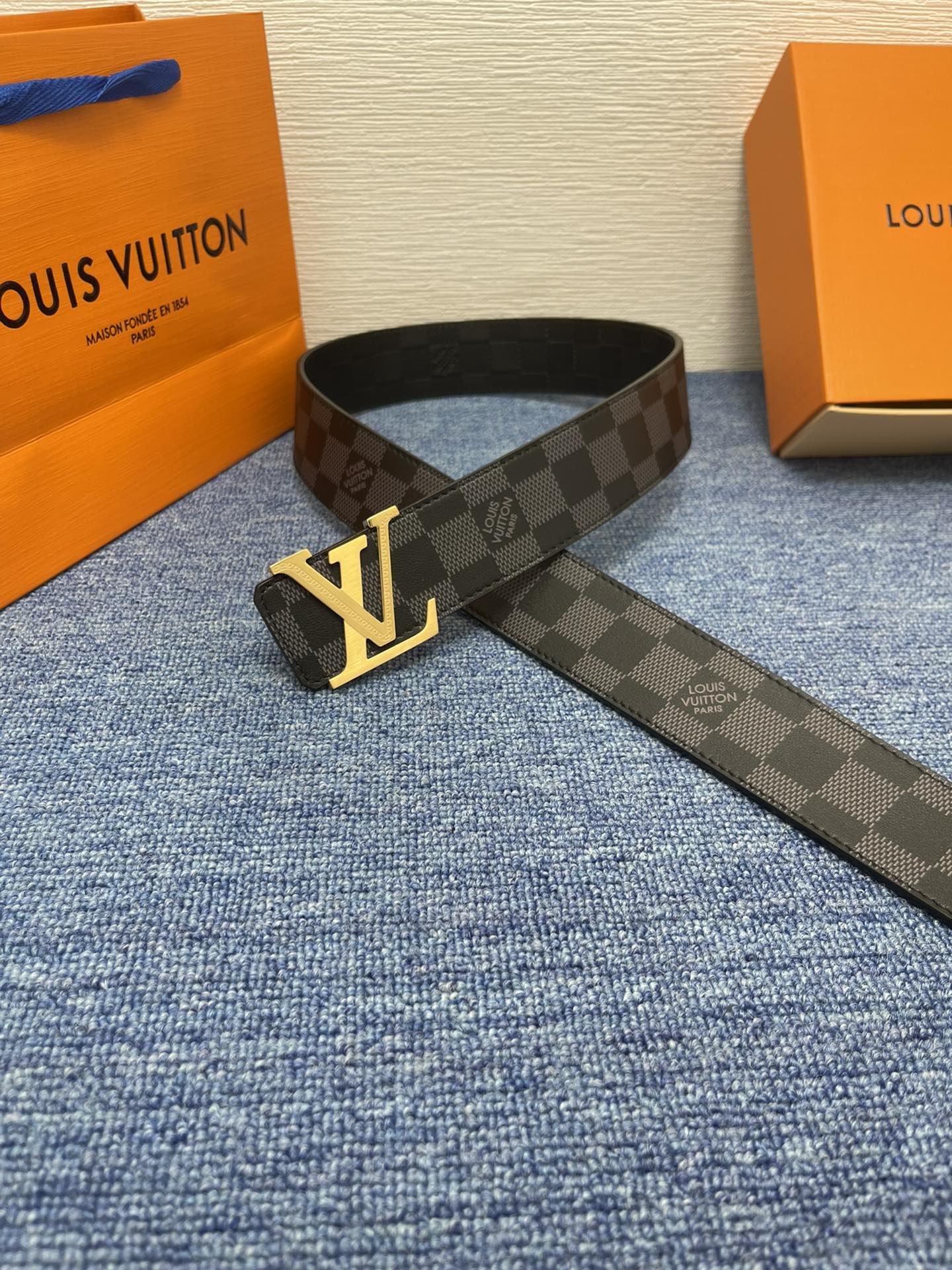 【LOUIS VUITTON】：经典原单品质精品扣，精工制作，细节看图，实物拍摄，高端奢华，宽度4.0c