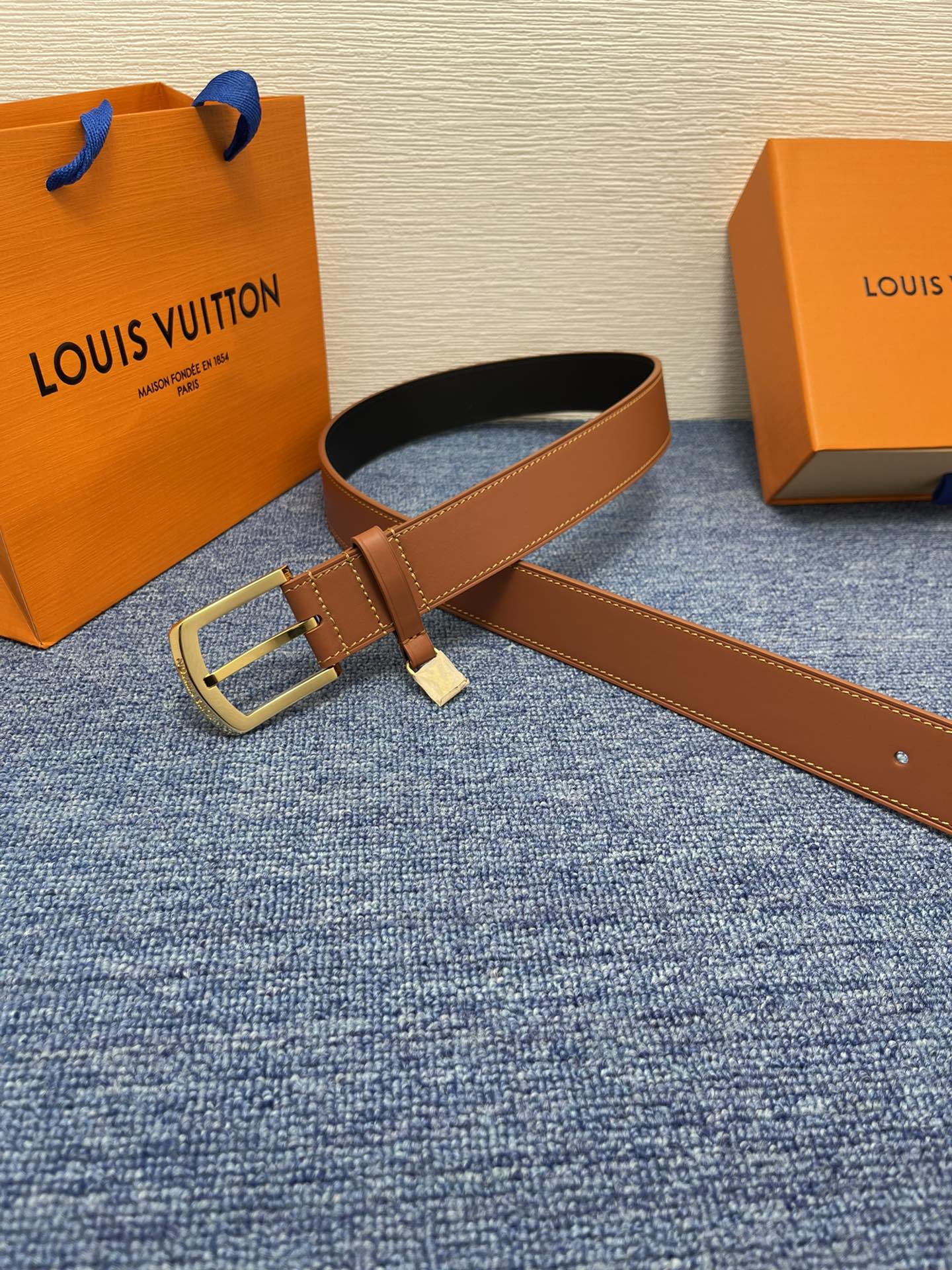 【LOUIS VUITTON】：经典原单品质，荔枝纹压花搭配原版皮底，原单精品挂扣，精工制作，细节看图，