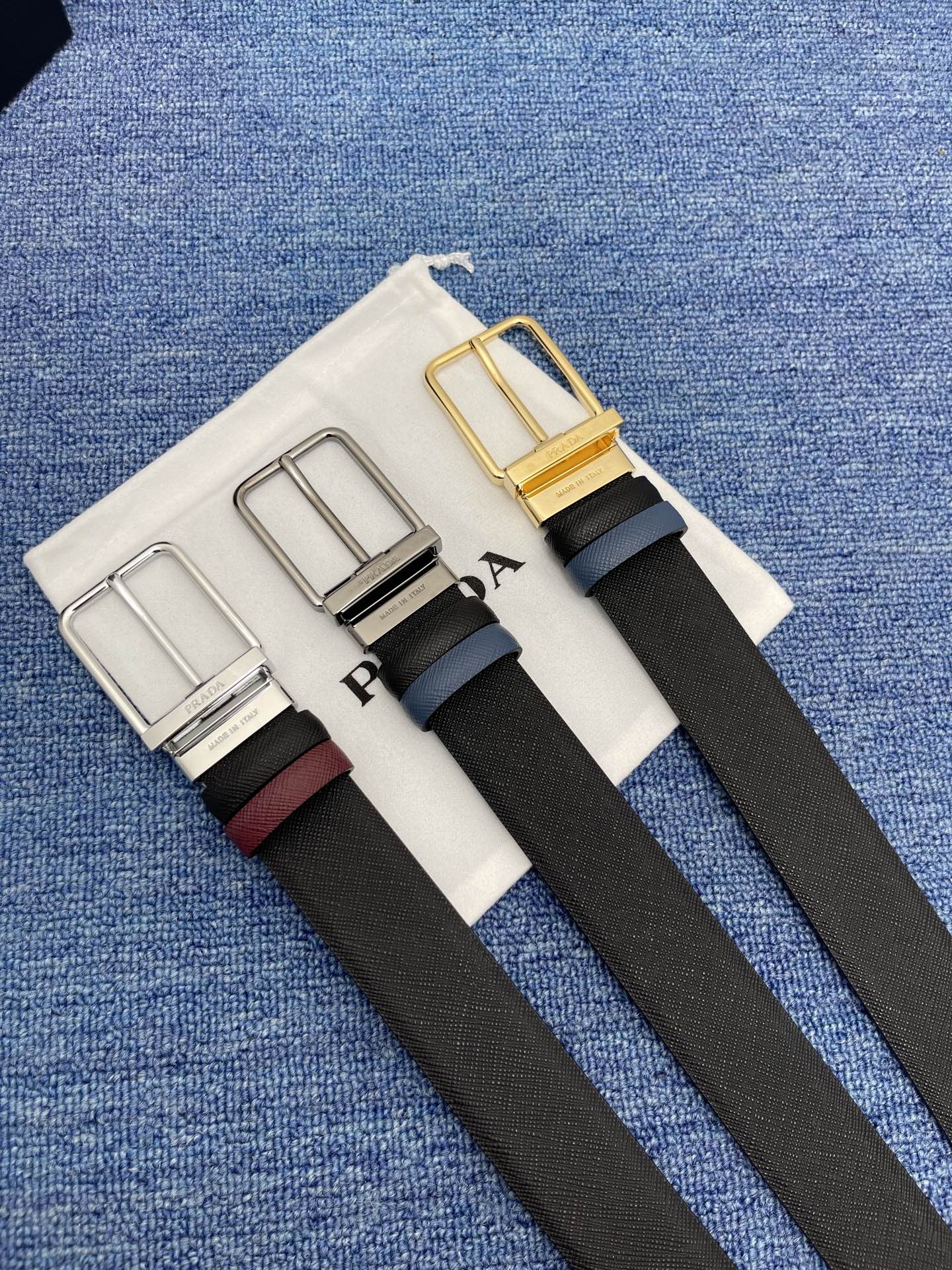 PRADA （普拉达）专柜同款 男士休闲双面用腰带 宽3.4cm 采用光滑双面头层小牛皮 采用简约外形设