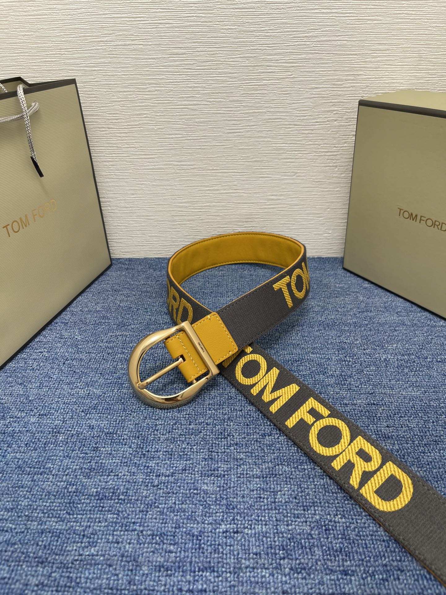  TOM FORD 汤姆福特。新品高端帆布搭配小牛皮，简约商务男士腰带，4.0cm宽，配原版包装