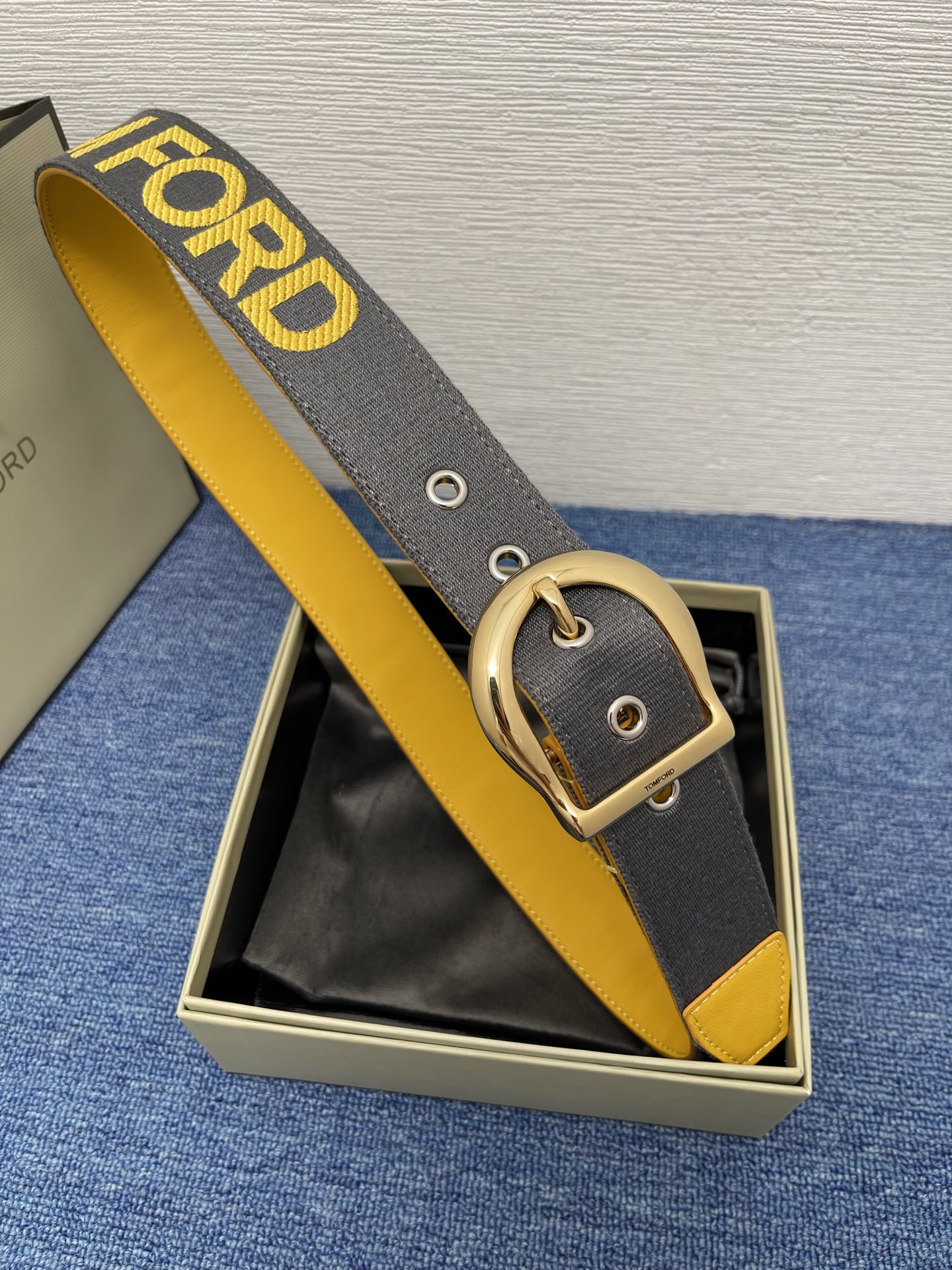  TOM FORD 汤姆福特。新品高端帆布搭配小牛皮，简约商务男士腰带，4.0cm宽，配原版包装