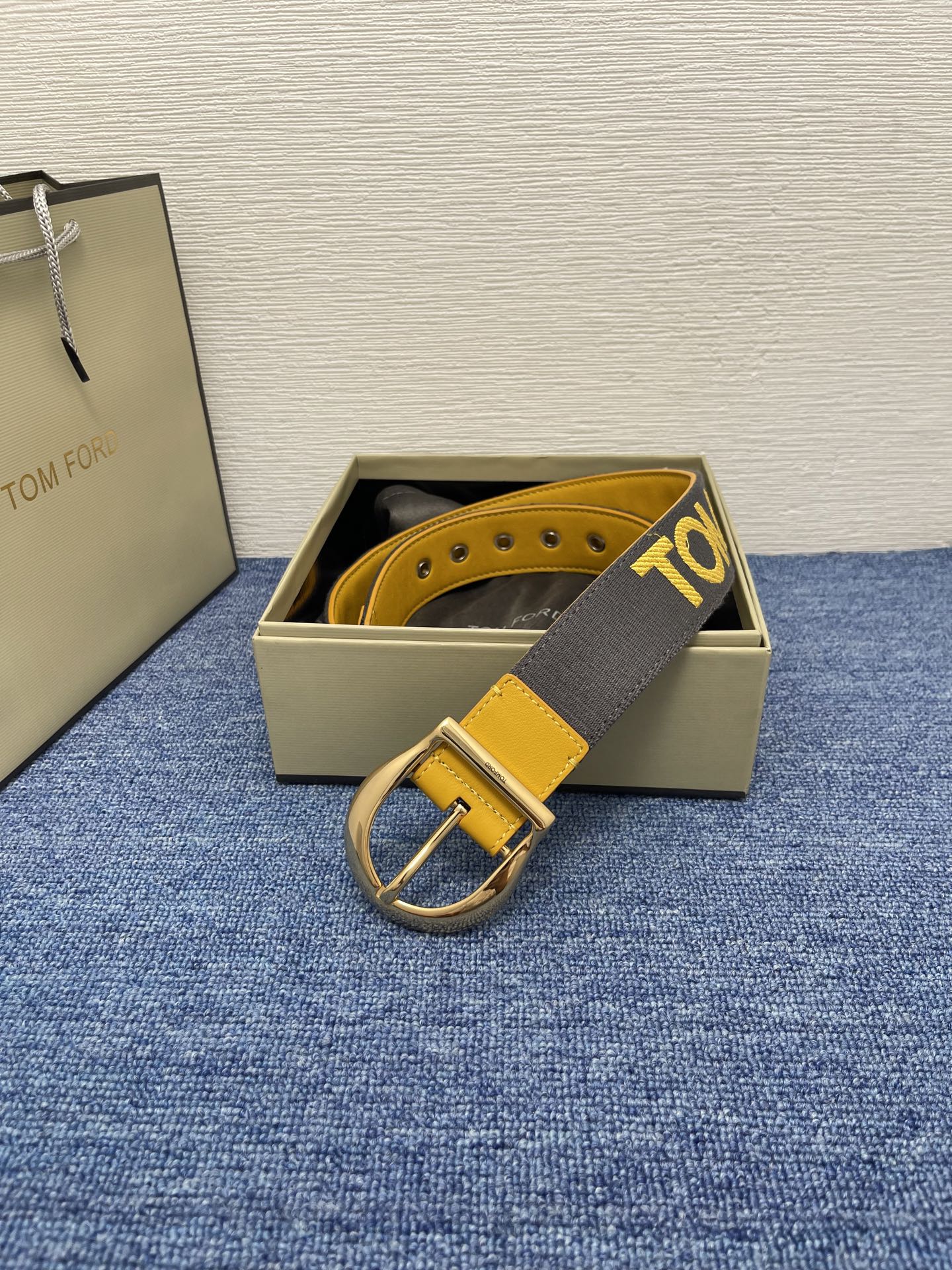  TOM FORD 汤姆福特。新品高端帆布搭配小牛皮，简约商务男士腰带，4.0cm宽，配原版包装