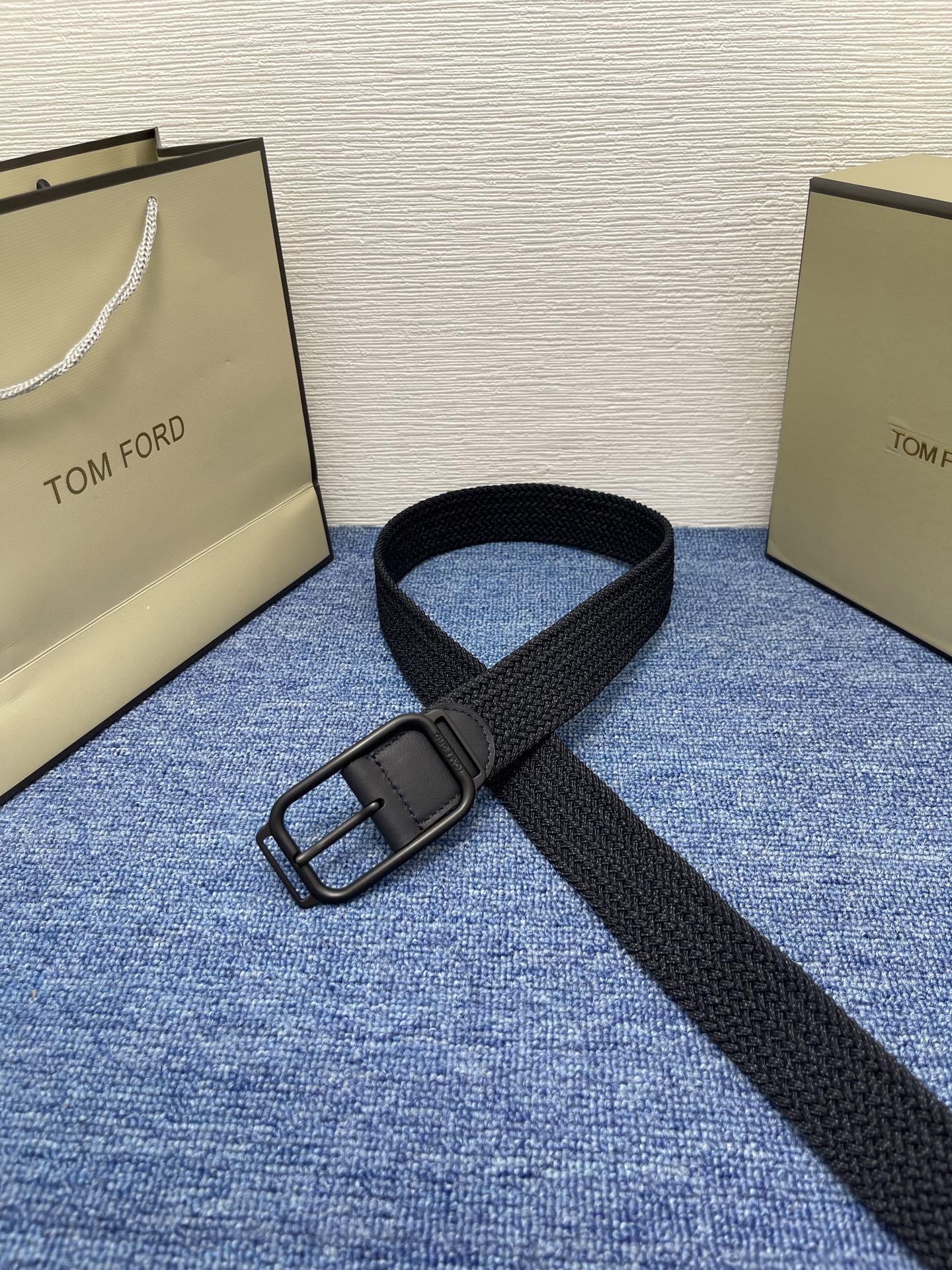  TOM FORD 汤姆福特。简约男士腰带，3，5cm宽，配原版包装