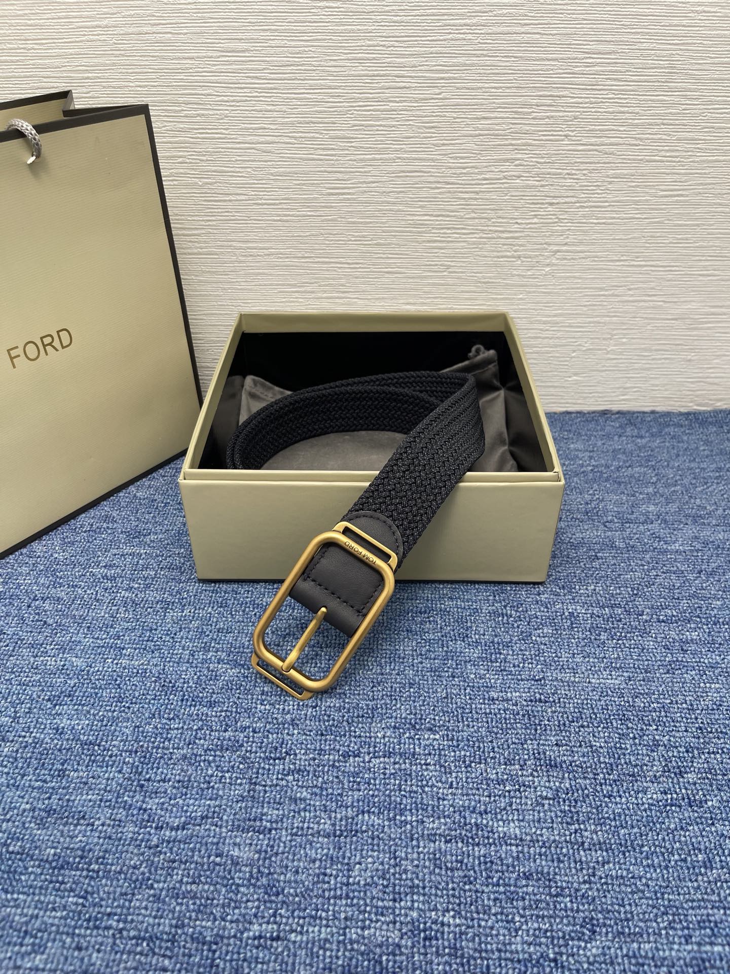  TOM FORD 汤姆福特。简约男士腰带，3．5cm宽，配原版包装