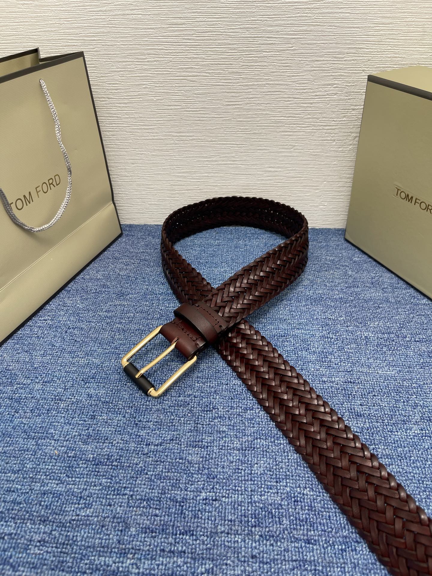 TOM FORD 汤姆福特。简约男士腰带，4.0cm宽，配原版包装