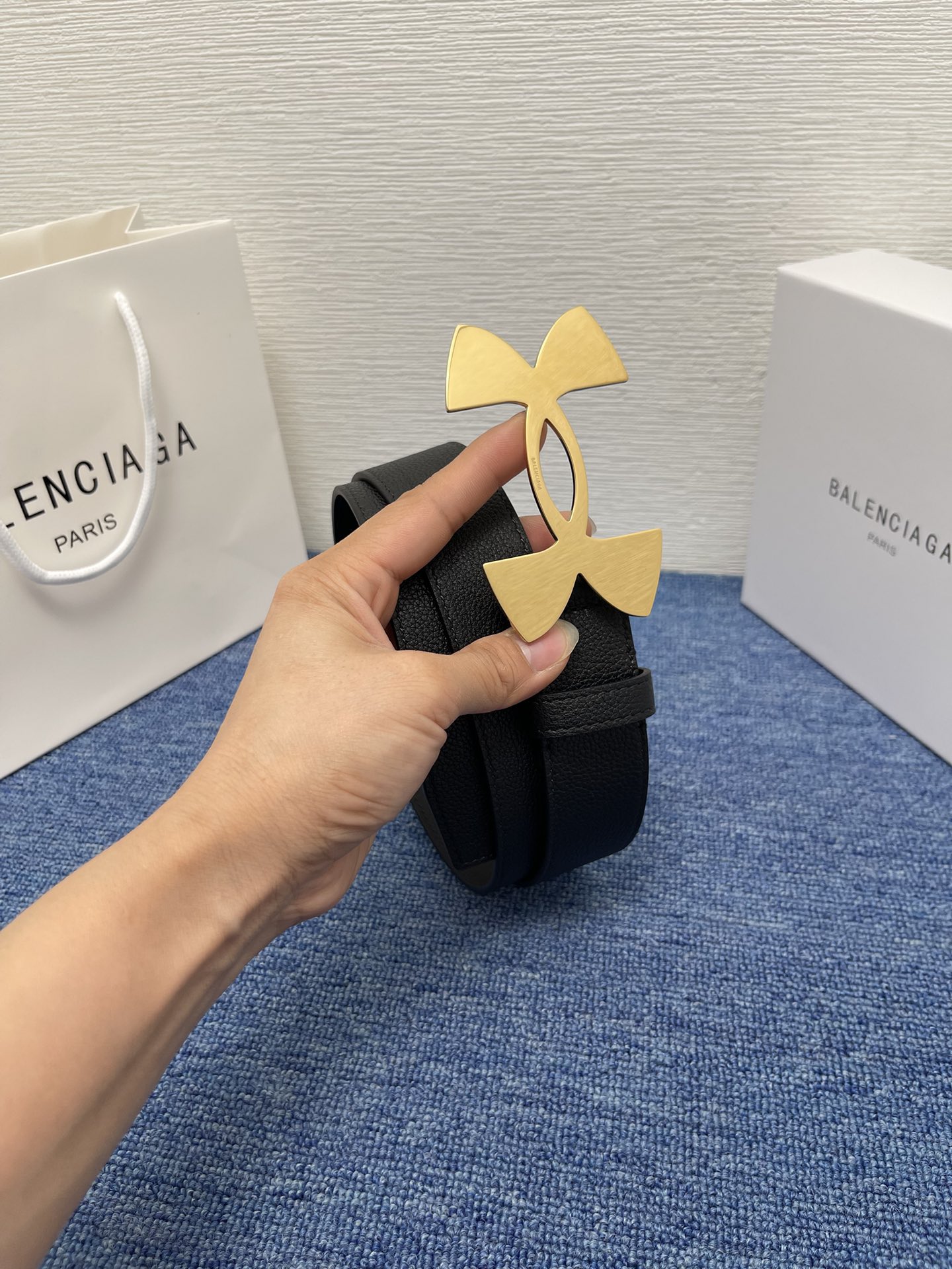  BALENCIAGA巴黎世家新款时尚腰带，双面小牛皮，配上复古经典扣，时尚百搭，宽度3.5cm