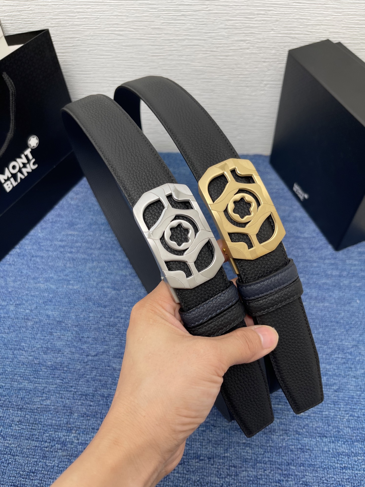  品牌：【万宝龙】 Montblanc家持续其一贯的高雅、绅士、精致的风格，进口小牛皮，手感细腻柔软。纯