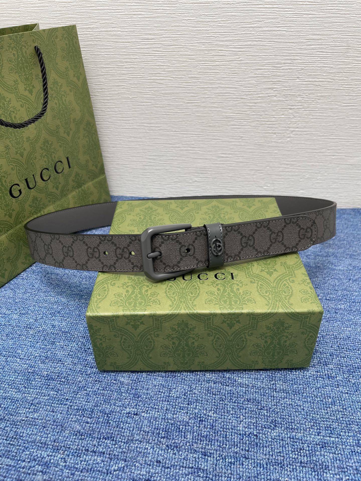  Gucci 经典款面进口原厂皮  搭配原版平纹底  精品针扣 宽3.5Cm  潮流百搭 时尚人士必备