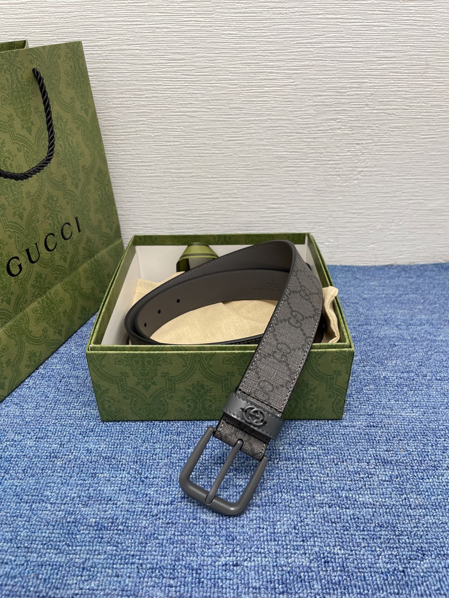  Gucci 经典款面进口原厂皮  搭配原版平纹底  精品针扣 宽3.5Cm  潮流百搭 时尚人士必备