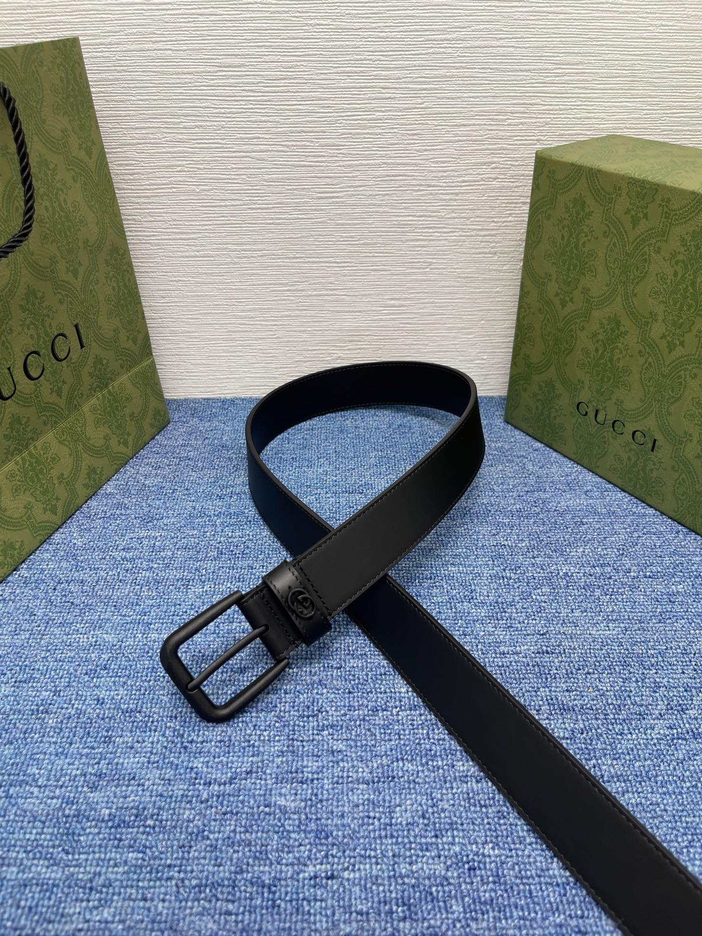  Gucci 经典款面进口原厂皮  搭配原版平纹底  精品针扣 宽3.5Cm  潮流百搭 时尚人士必备