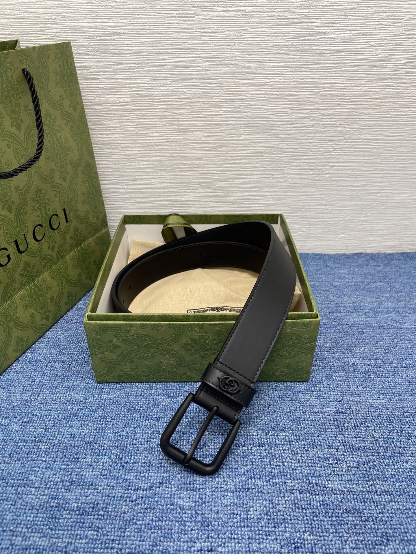  Gucci 经典款面进口原厂皮  搭配原版平纹底  精品针扣 宽3.5Cm  潮流百搭 时尚人士必备
