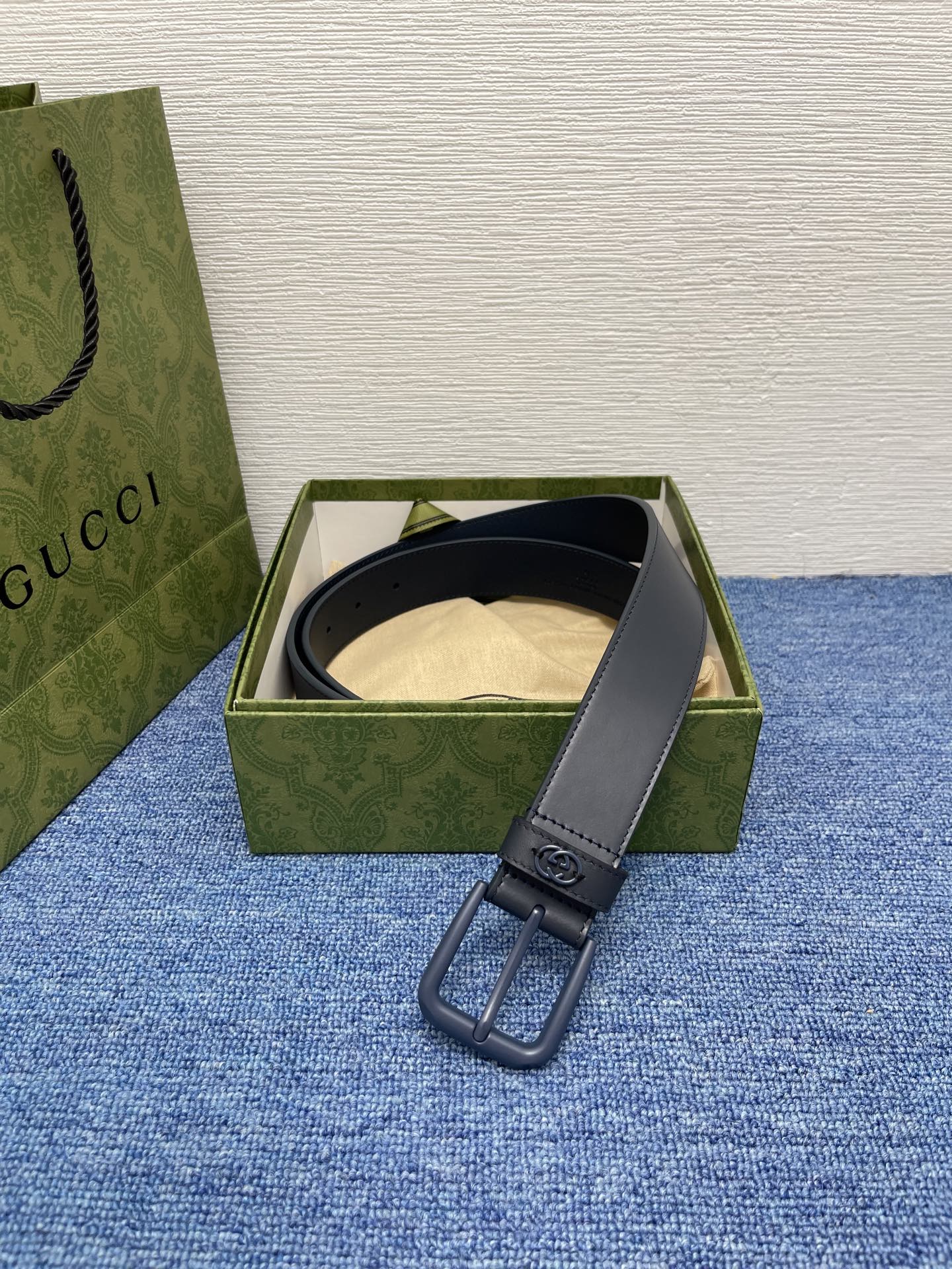  Gucci 经典款面进口原厂皮  搭配原版平纹底  精品针扣 宽3.5Cm  潮流百搭 时尚人士必备