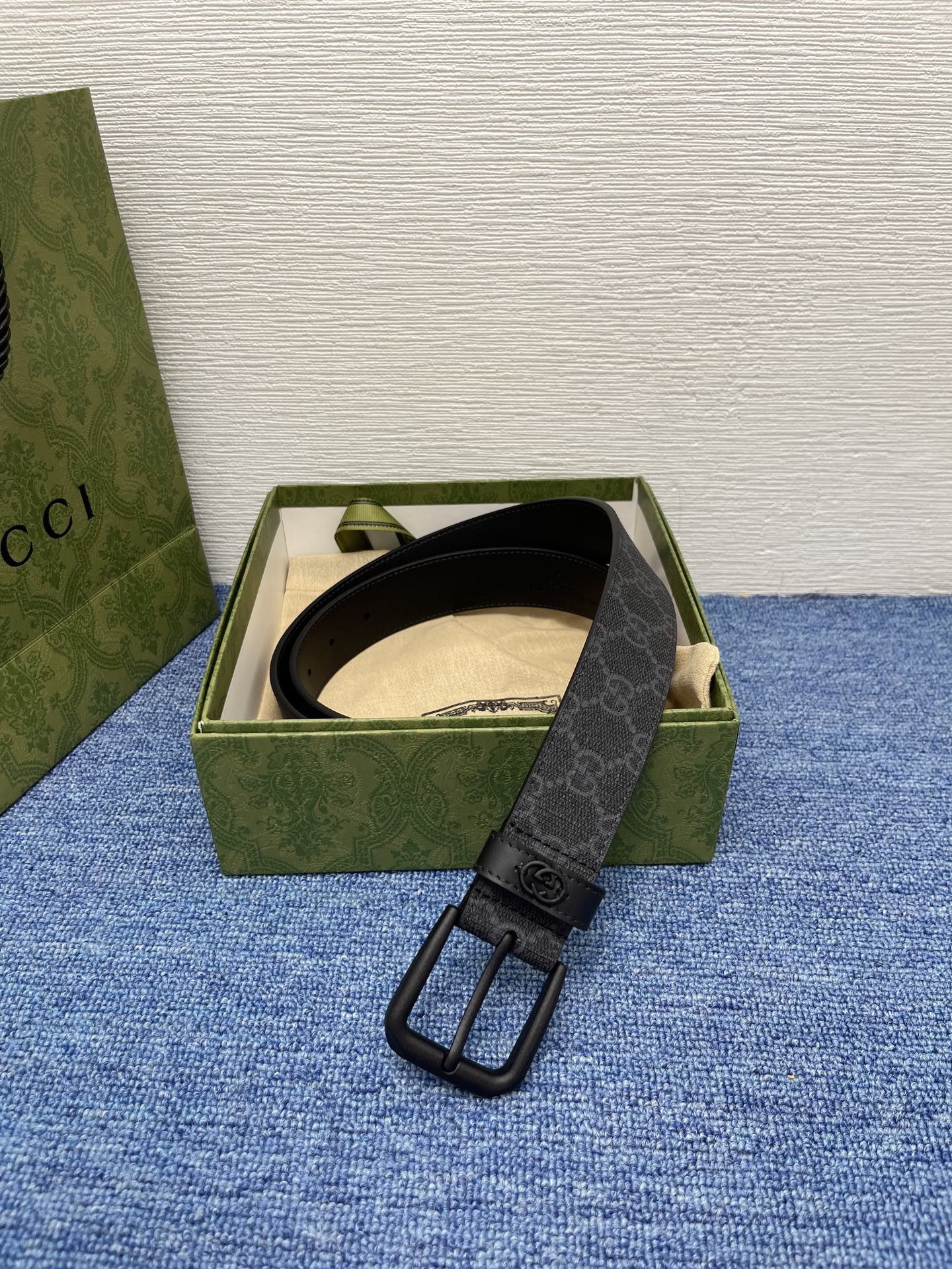  Gucci 经典款面进口原厂皮  搭配原版平纹底  精品针扣 宽3.5Cm  潮流百搭 时尚人士必备