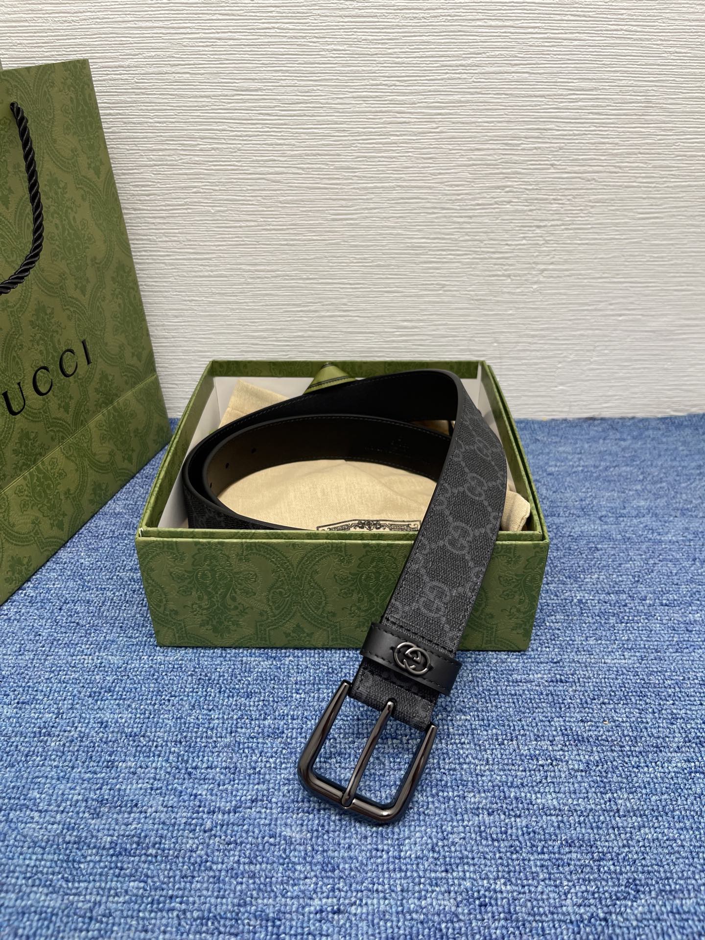  Gucci 经典款面进口原厂皮  搭配原版平纹底  精品针扣 宽3.5Cm  潮流百搭 时尚人士必备