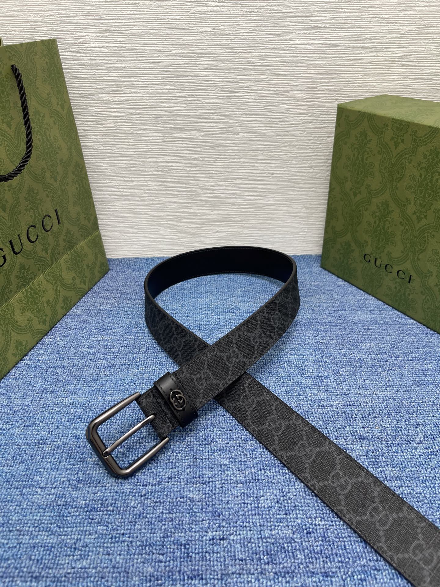  Gucci 经典款面进口原厂皮  搭配原版平纹底  精品针扣 宽3.5Cm  潮流百搭 时尚人士必备
