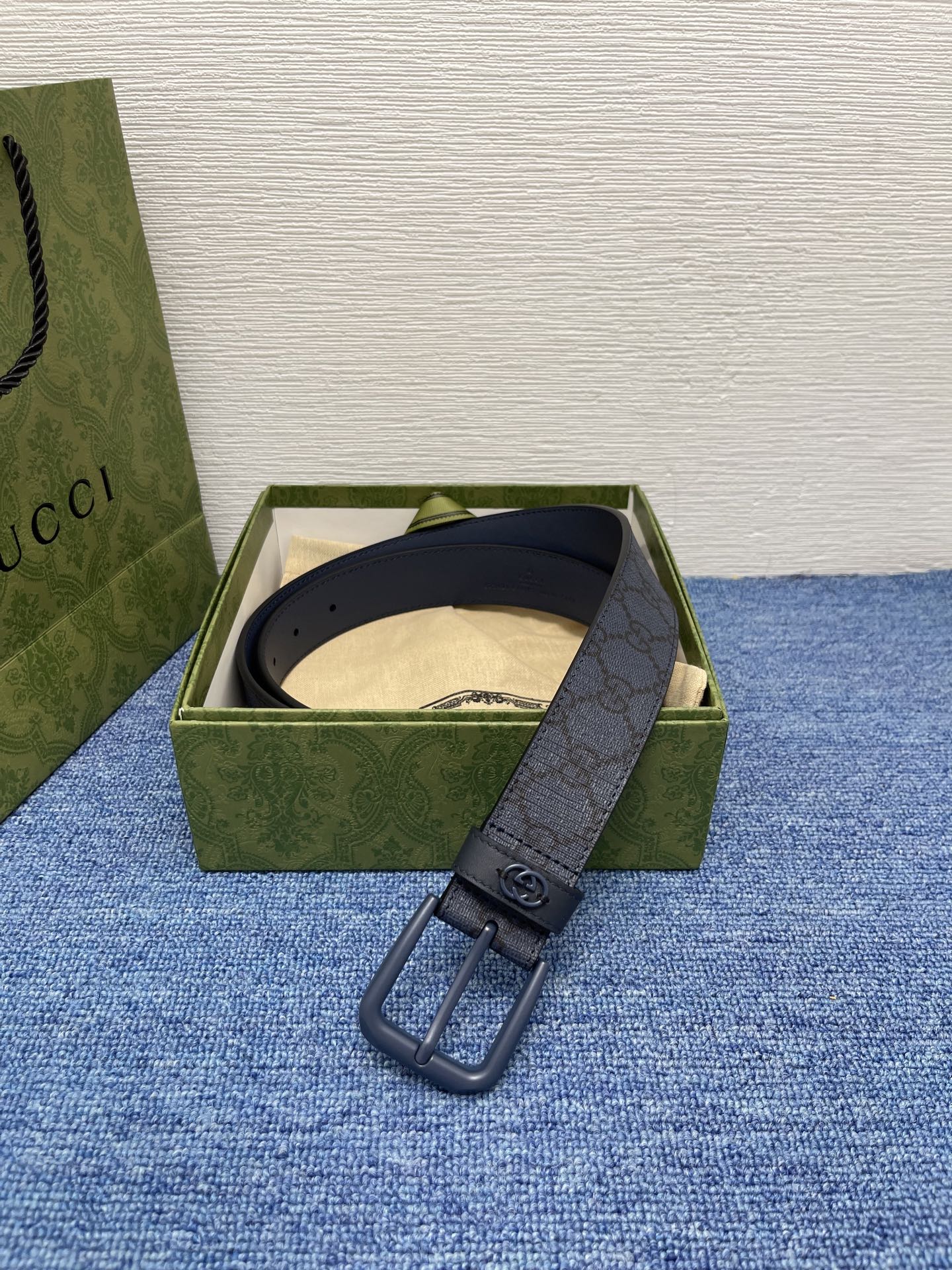  Gucci 经典款面进口原厂皮  搭配原版平纹底  精品针扣 宽3.5Cm  潮流百搭 时尚人士必备