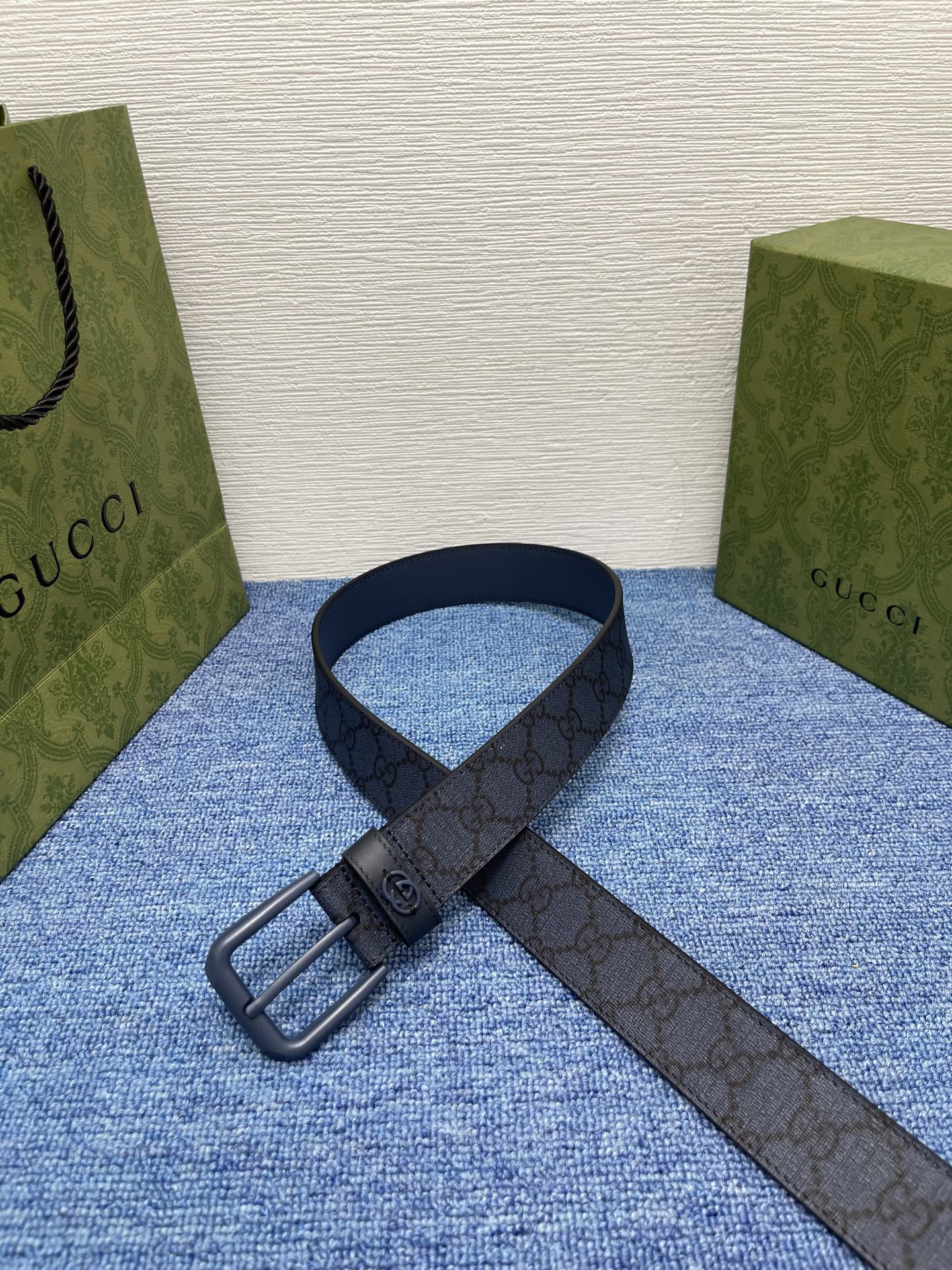  Gucci 经典款面进口原厂皮  搭配原版平纹底  精品针扣 宽3.5Cm  潮流百搭 时尚人士必备