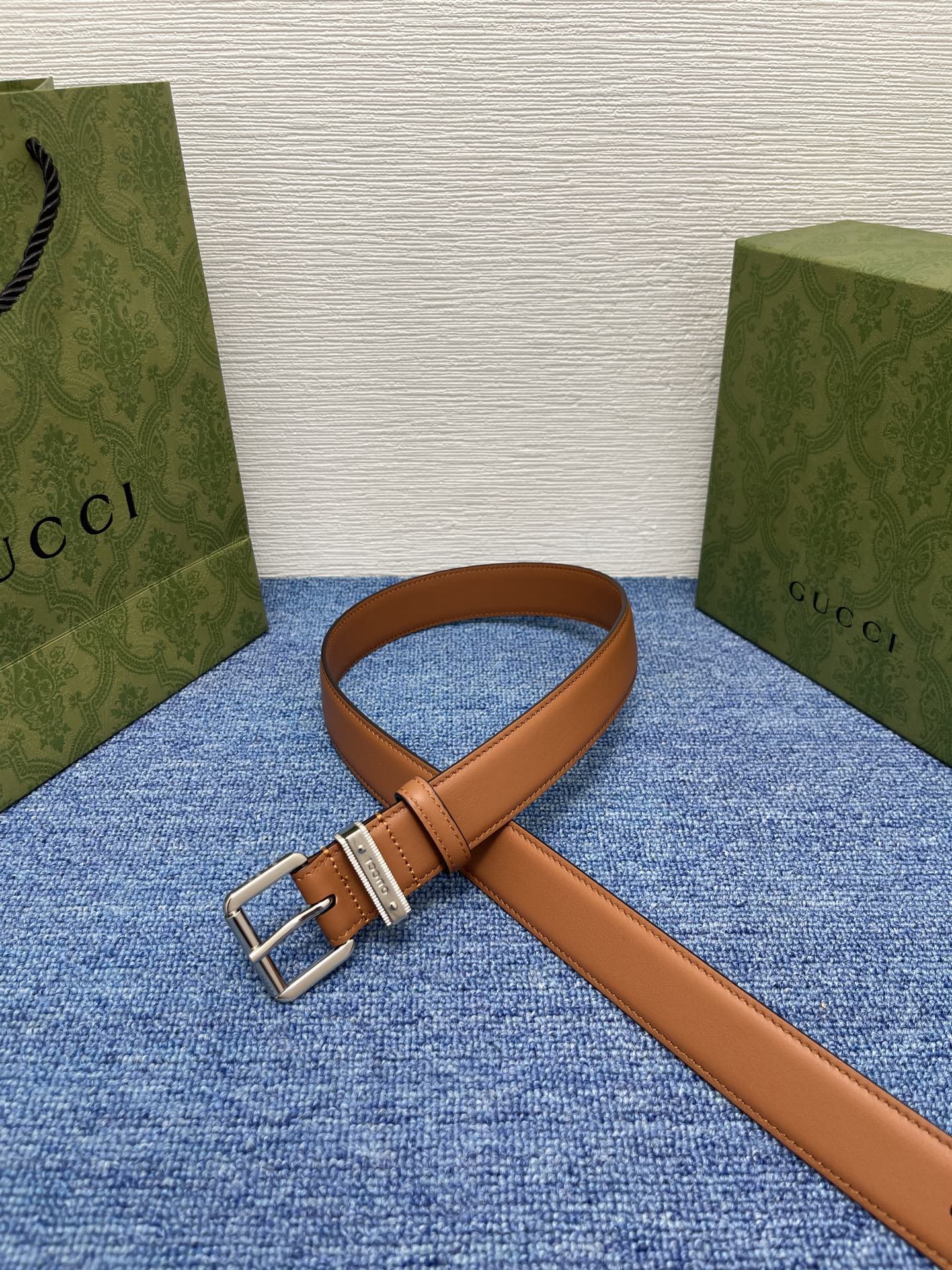  Gucci 经典款面进口原厂皮  搭配原版平纹底  精品针扣 宽3.0Cm  潮流百搭 时尚人士必备