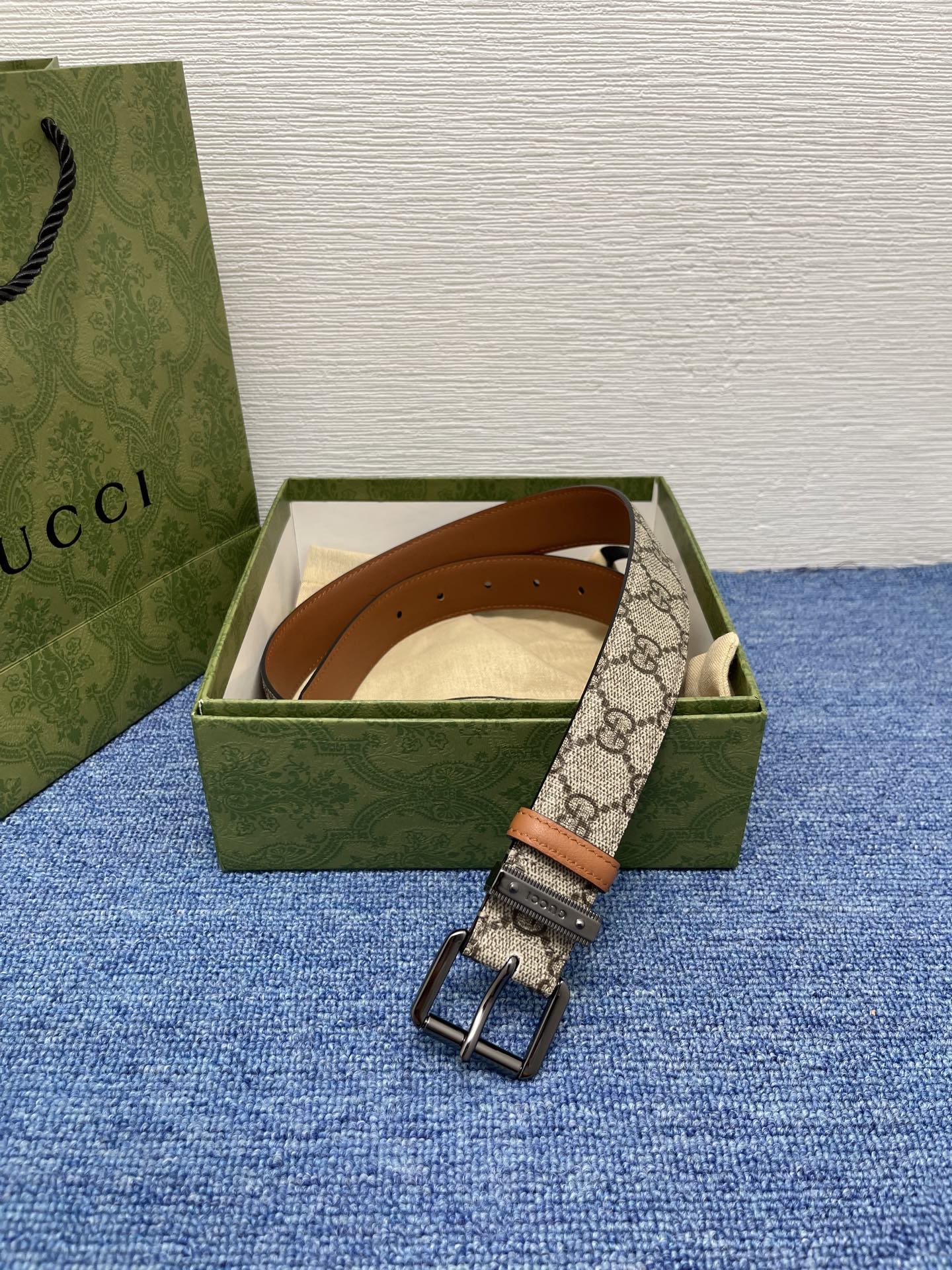  Gucci 经典款面进口原厂皮  搭配原版平纹底  精品针扣 宽3.0Cm  潮流百搭 时尚人士必备