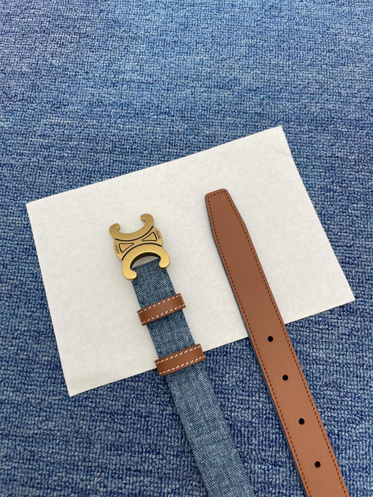 🔴 【品牌】赛琳女带   NO.550 2．5CM 
🔴 【描述】双面原版皮不可调节式皮带，小牛皮配牛津