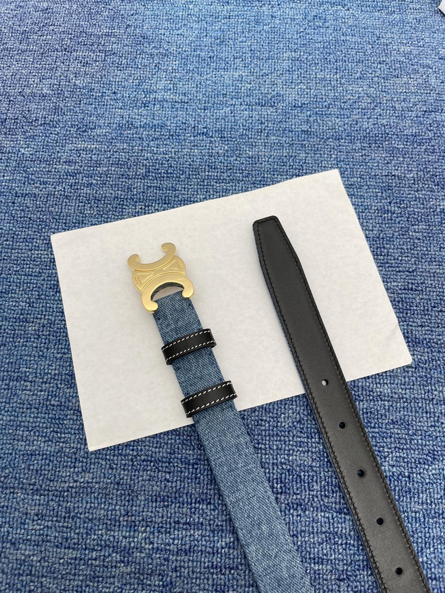 🔴 【品牌】赛琳女带   NO.550 2．5CM 
🔴 【描述】双面原版皮不可调节式皮带，小牛皮配牛津
