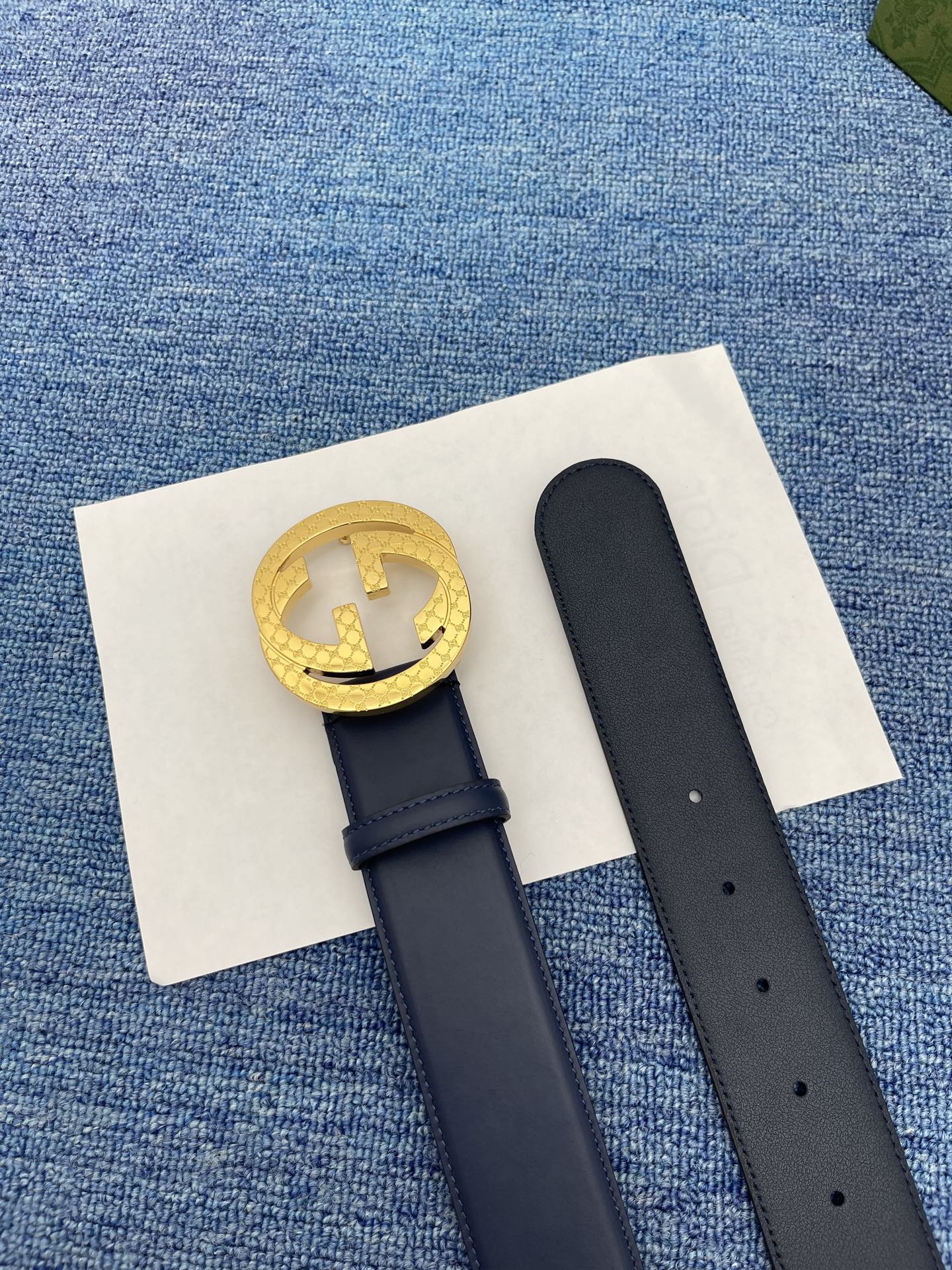 🔴 【品牌】古驰 Gucci  
🔴 【描述】采用高级Gucci Signature真皮精制而成，触感厚