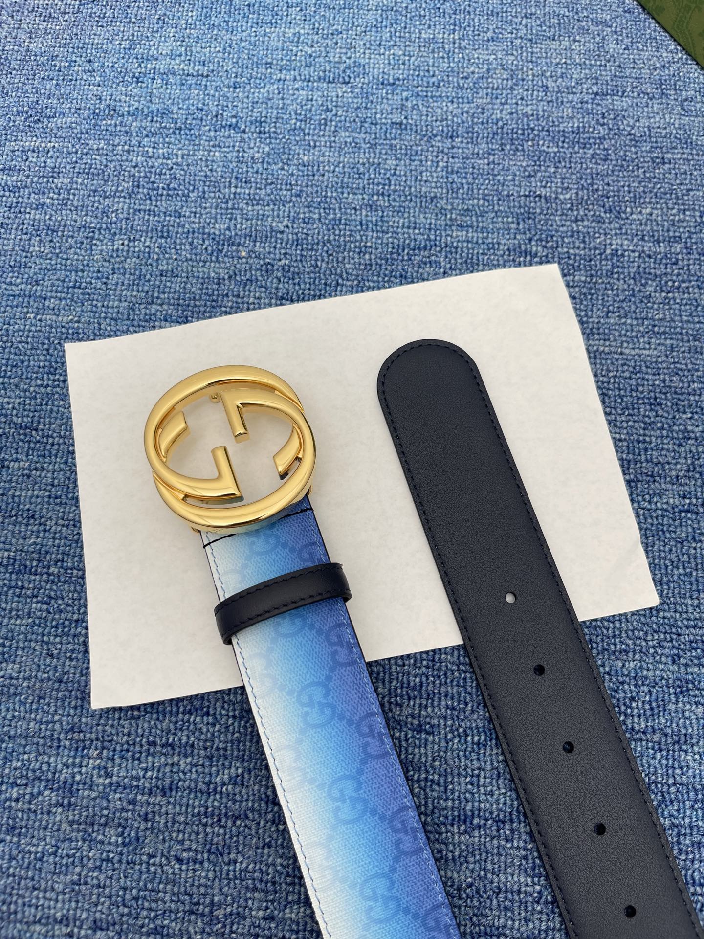 🔴 【品牌】古驰 Gucci  
🔴 【描述】采用高级Gucci Signature真皮精制而成，触感厚