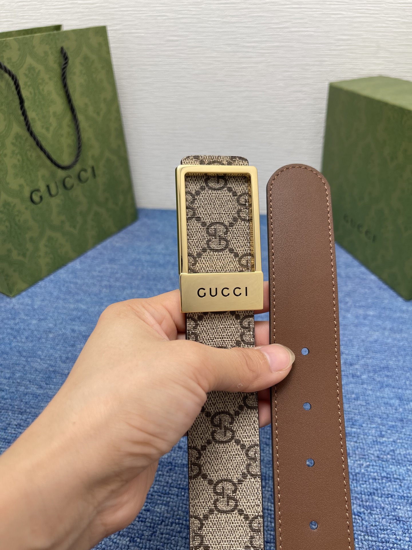🔴 【品牌】古驰 Gucci  
🔴 【描述】采用高级Gucci Signature真皮精制而成，触感厚