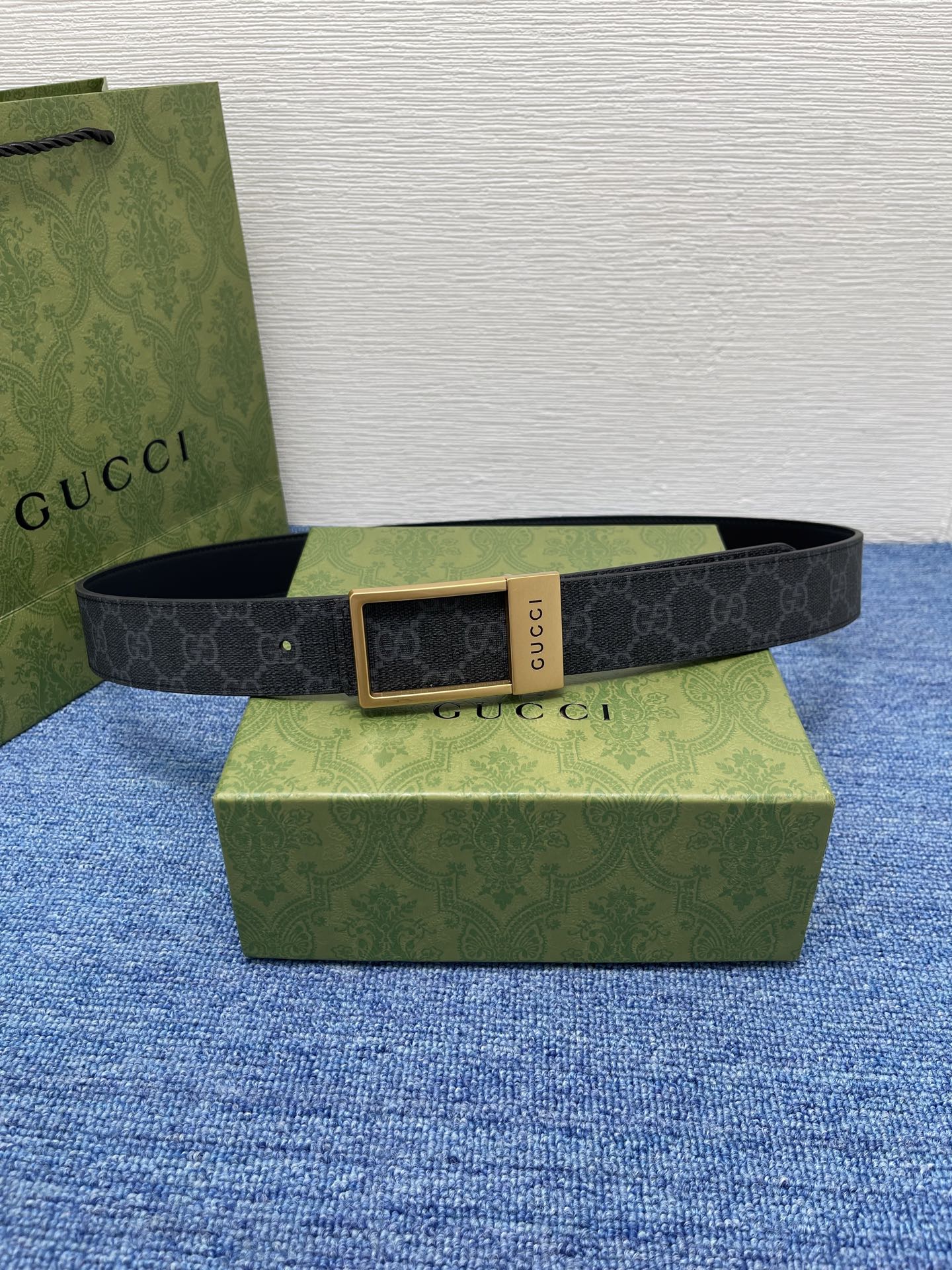 🔴 【品牌】古驰 Gucci  
🔴 【描述】采用高级Gucci Signature真皮精制而成，触感厚
