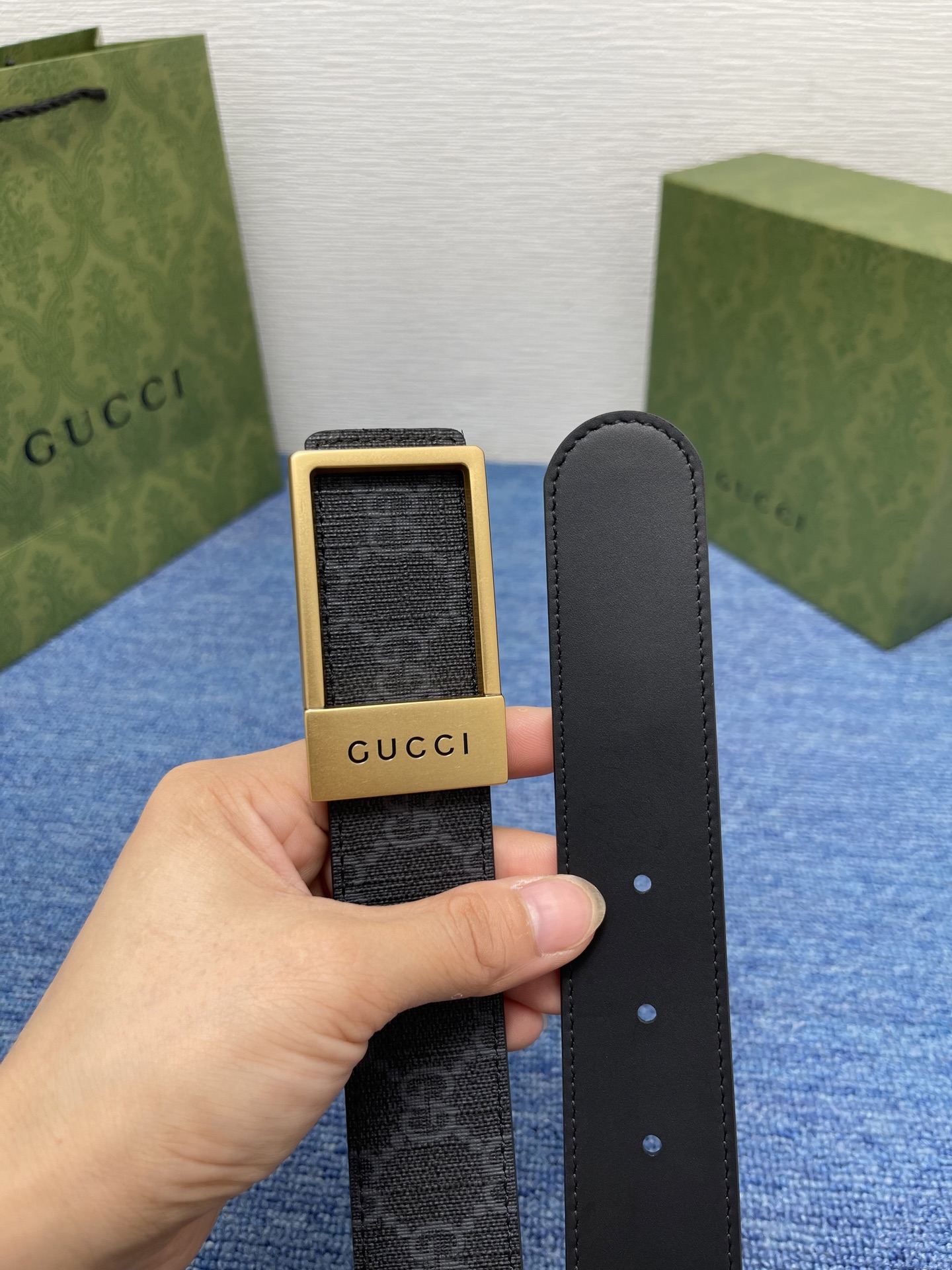 🔴 【品牌】古驰 Gucci  
🔴 【描述】采用高级Gucci Signature真皮精制而成，触感厚