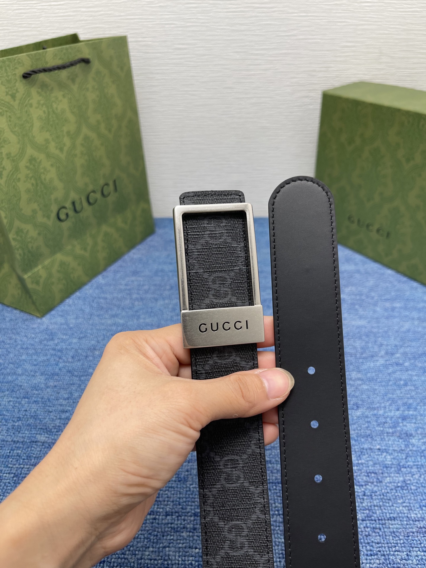 🔴 【品牌】古驰 Gucci  
🔴 【描述】采用高级Gucci Signature真皮精制而成，触感厚