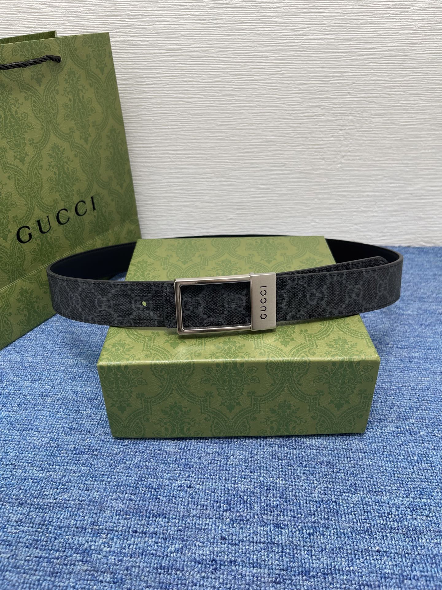 🔴 【品牌】古驰 Gucci  
🔴 【描述】采用高级Gucci Signature真皮精制而成，触感厚