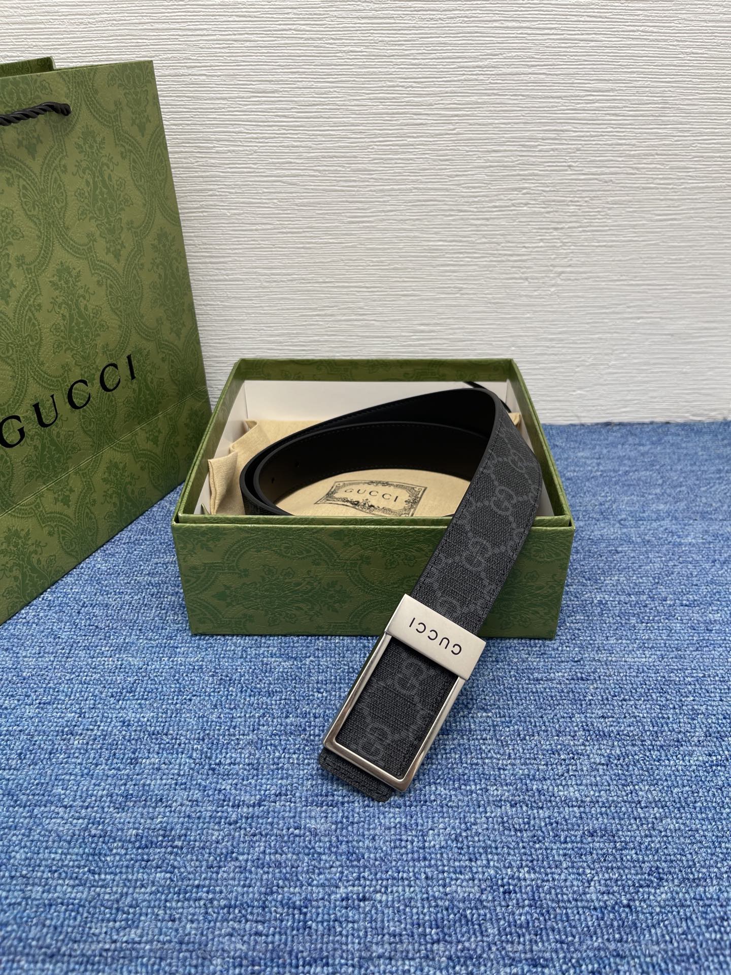 🔴 【品牌】古驰 Gucci  
🔴 【描述】采用高级Gucci Signature真皮精制而成，触感厚