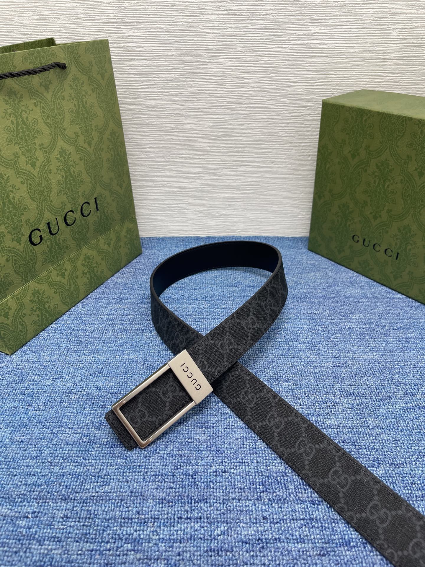 🔴 【品牌】古驰 Gucci  
🔴 【描述】采用高级Gucci Signature真皮精制而成，触感厚