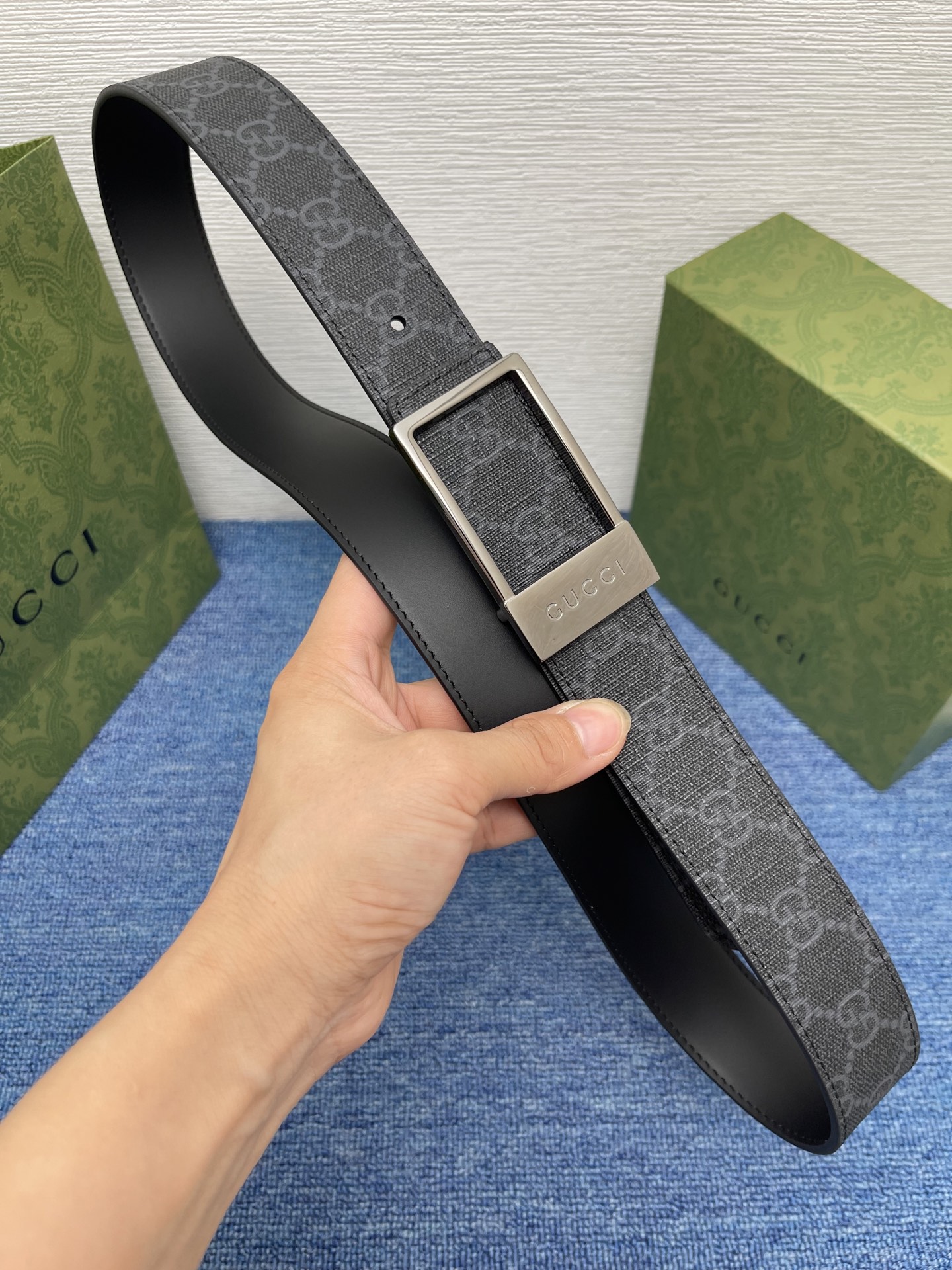 🔴 【品牌】古驰 Gucci  
🔴 【描述】采用高级Gucci Signature真皮精制而成，触感厚