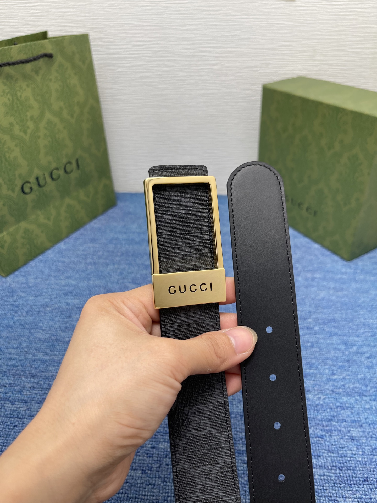 🔴 【品牌】古驰 Gucci  
🔴 【描述】采用高级Gucci Signature真皮精制而成，触感厚