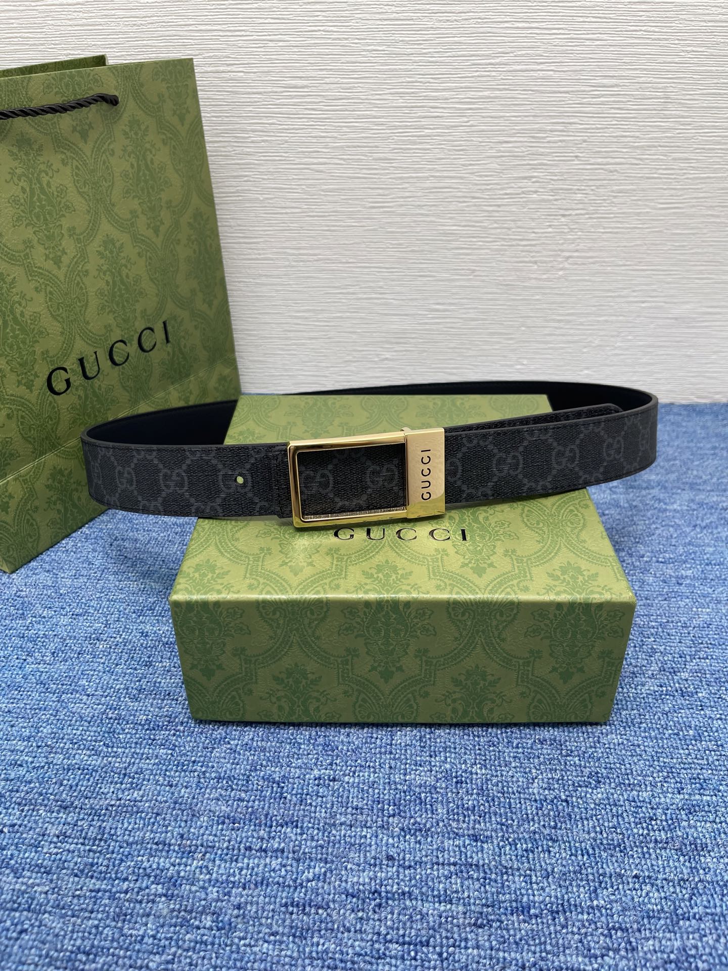 🔴 【品牌】古驰 Gucci  
🔴 【描述】采用高级Gucci Signature真皮精制而成，触感厚